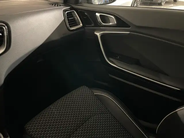 Kia Ceed view 9