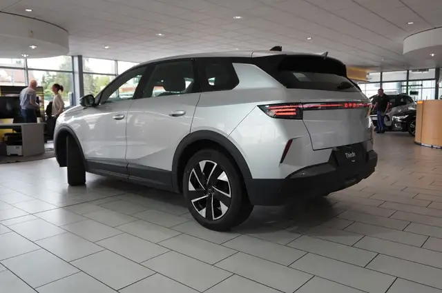 Opel Grandland view 11