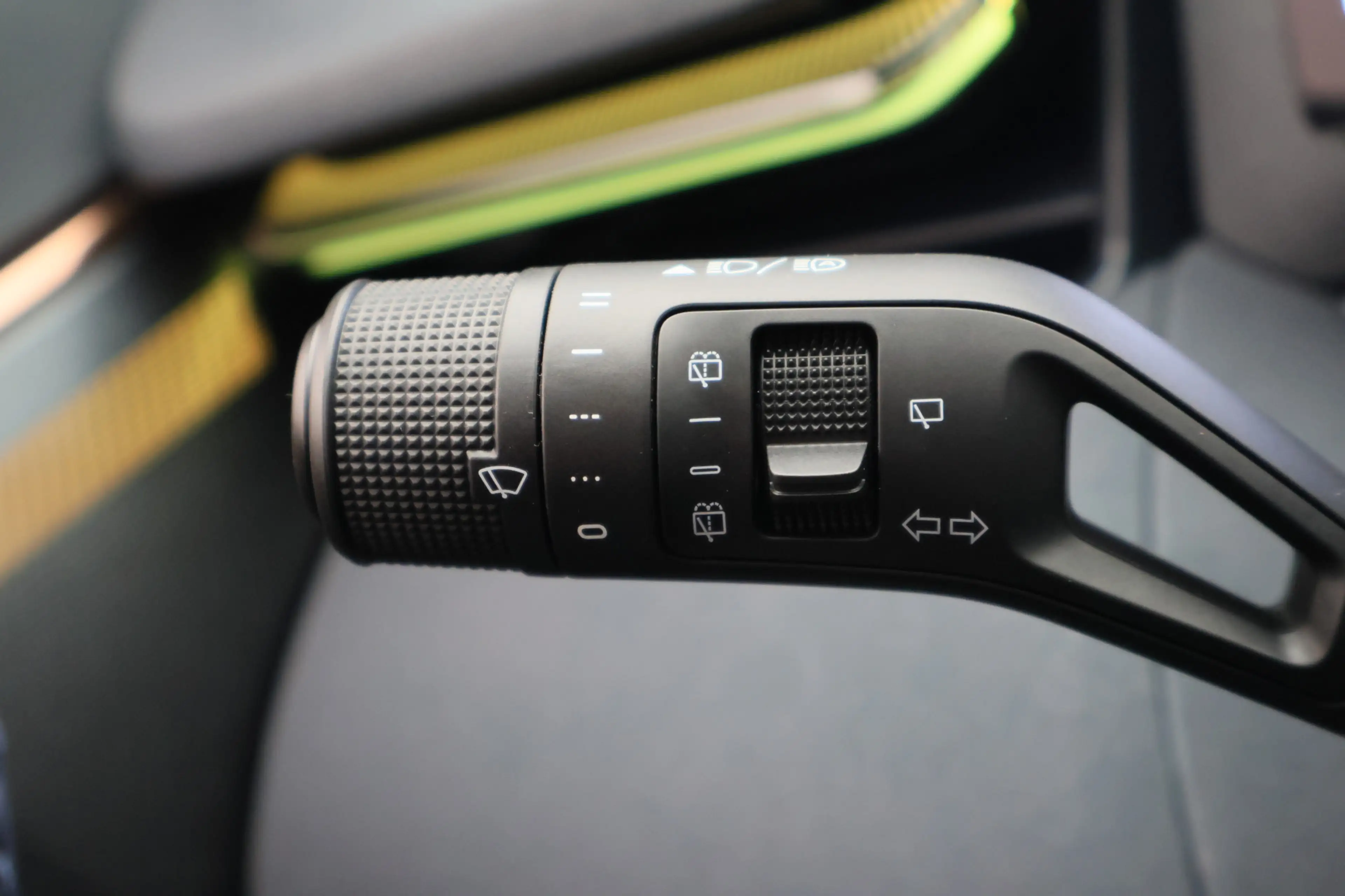 Lynk & Co 08 1.5 More Panoramadak, H&K Sound, ACC, 360° Camera, — photo 36