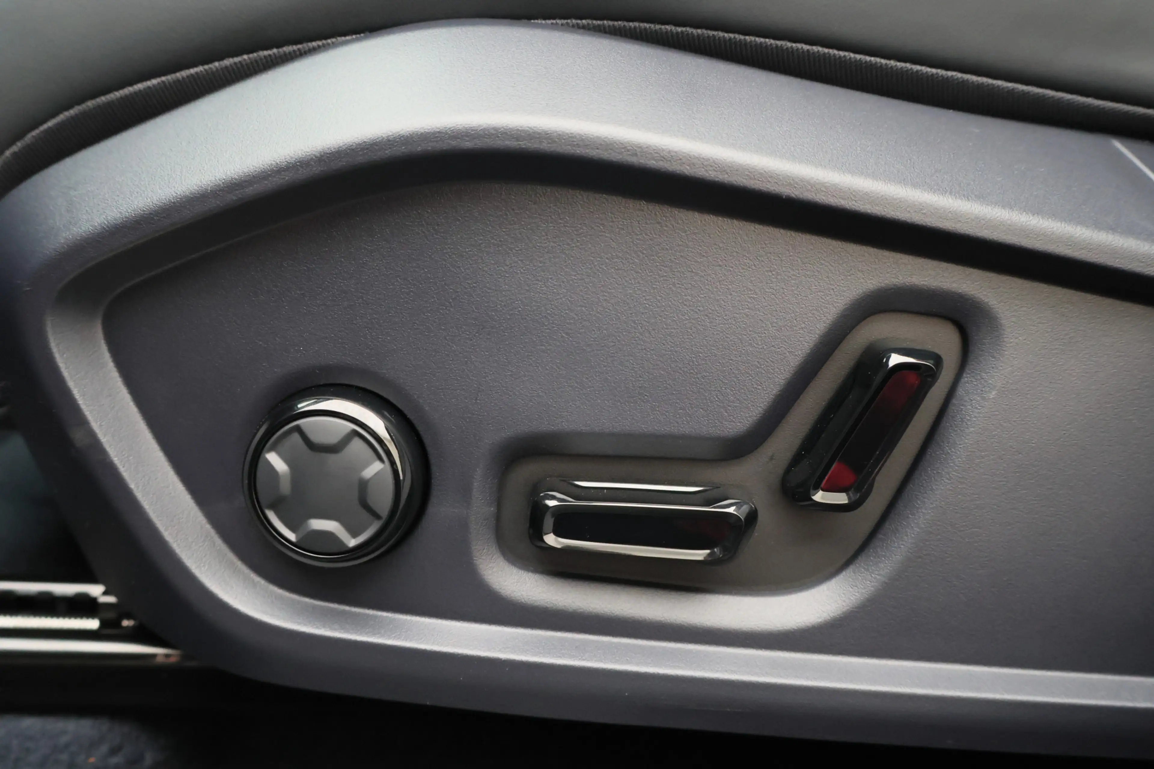 Lynk & Co 08 1.5 More Panoramadak, H&K Sound, ACC, 360° Camera, — photo 12
