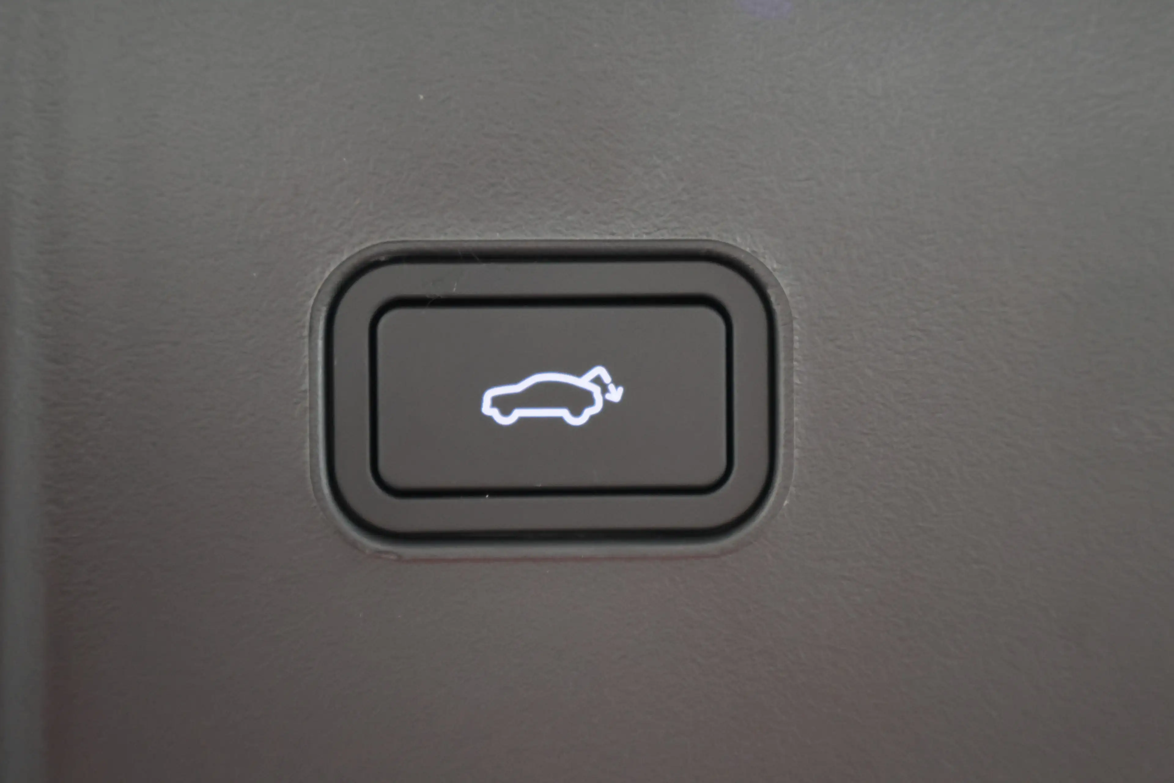 Lynk & Co 08 1.5 More Panoramadak, H&K Sound, ACC, 360° Camera, — photo 16