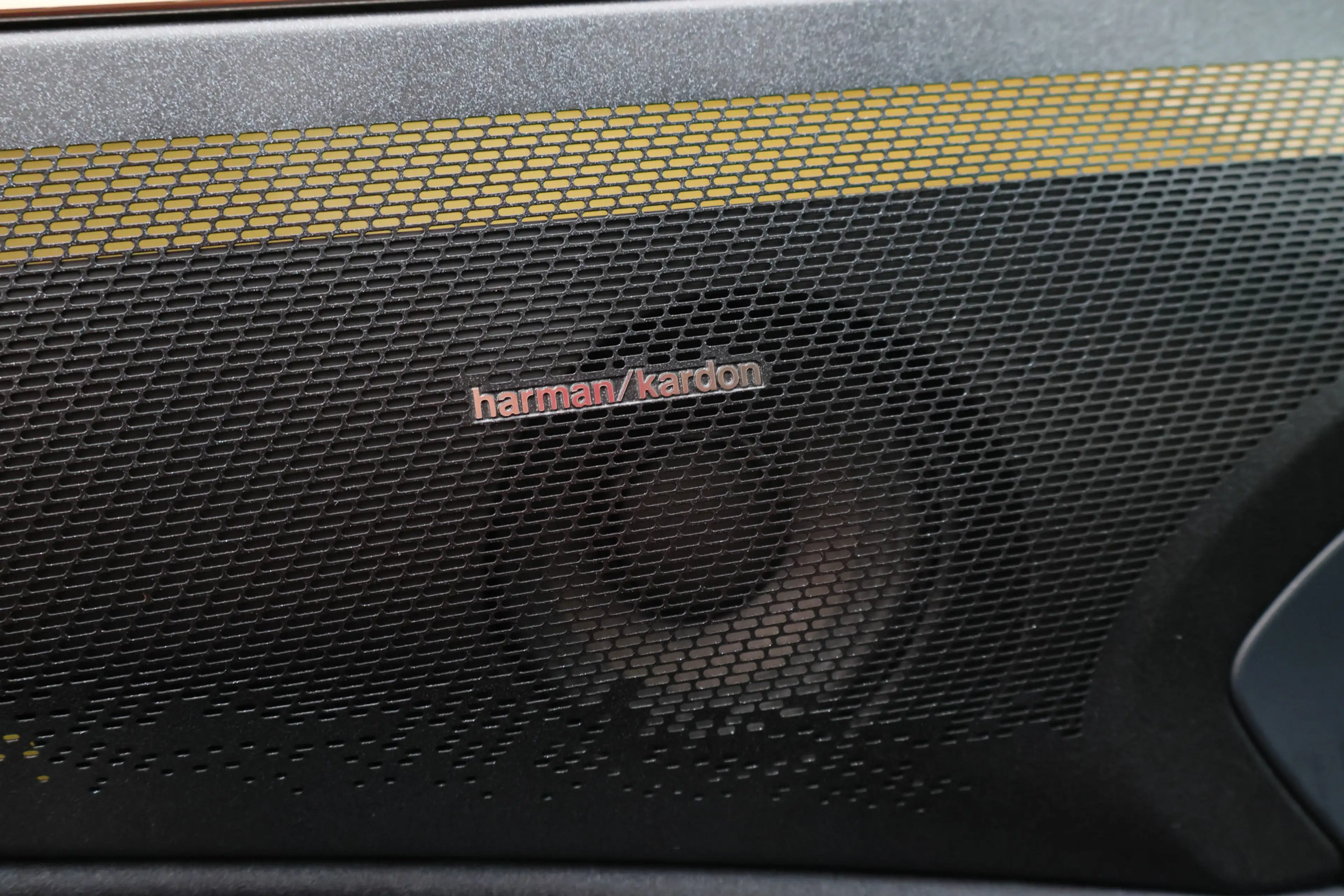 Lynk & Co 08 1.5 More Panoramadak, H&K Sound, ACC, 360° Camera, — photo 35