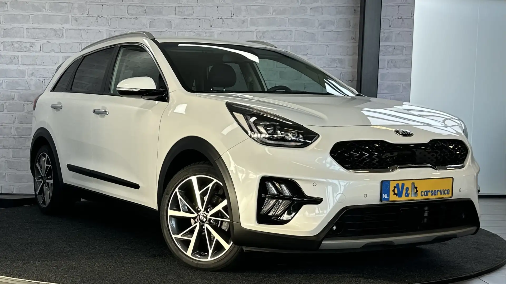 Kia Niro 1.6 GDi Hybrid ExecutiveLine / Stoel/stuurverwr. / Blanc - 1