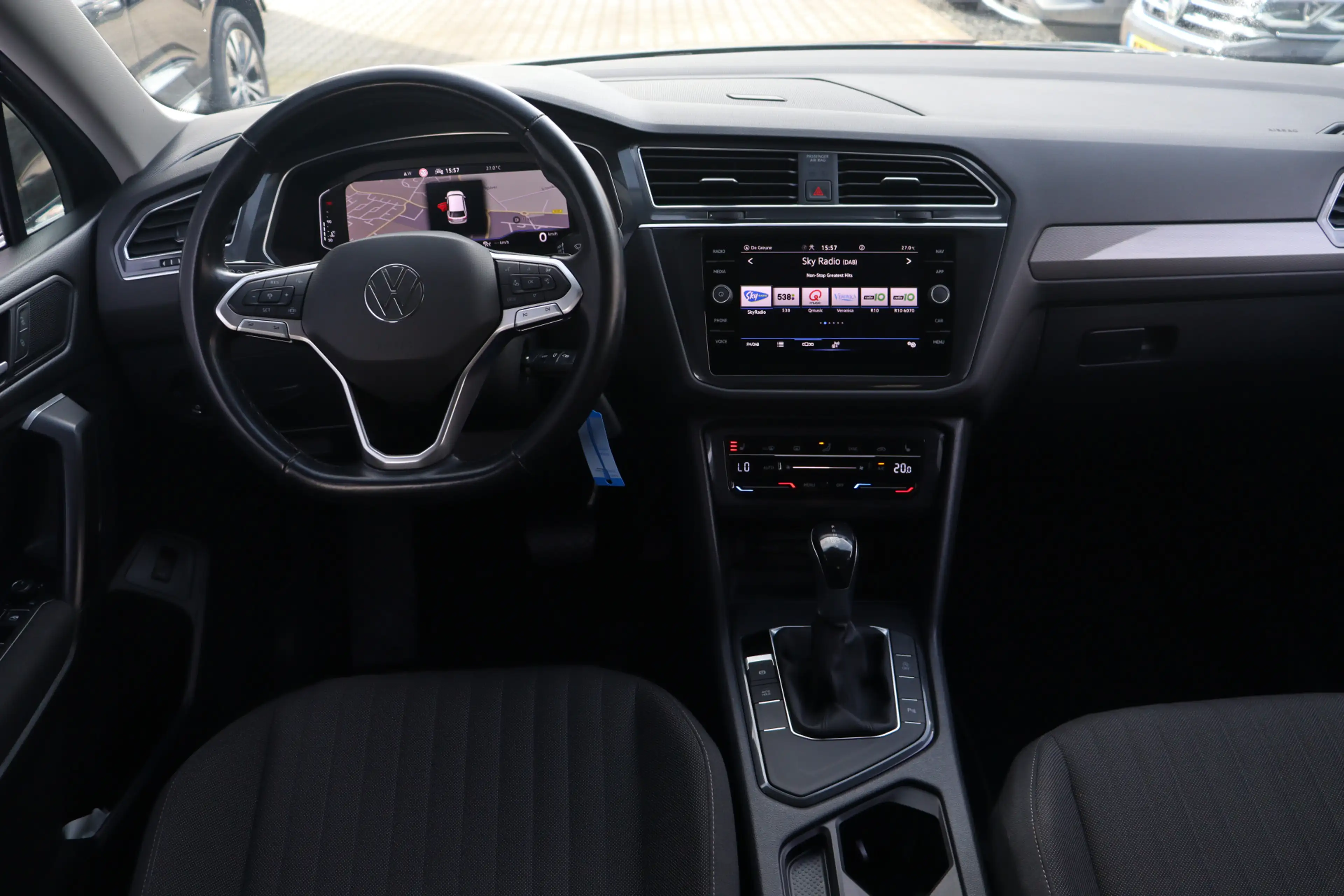 Volkswagen Tiguan Allspace 1.5 TSI Life 7p. | Trekhaak | Camera | ACC | — photo 11