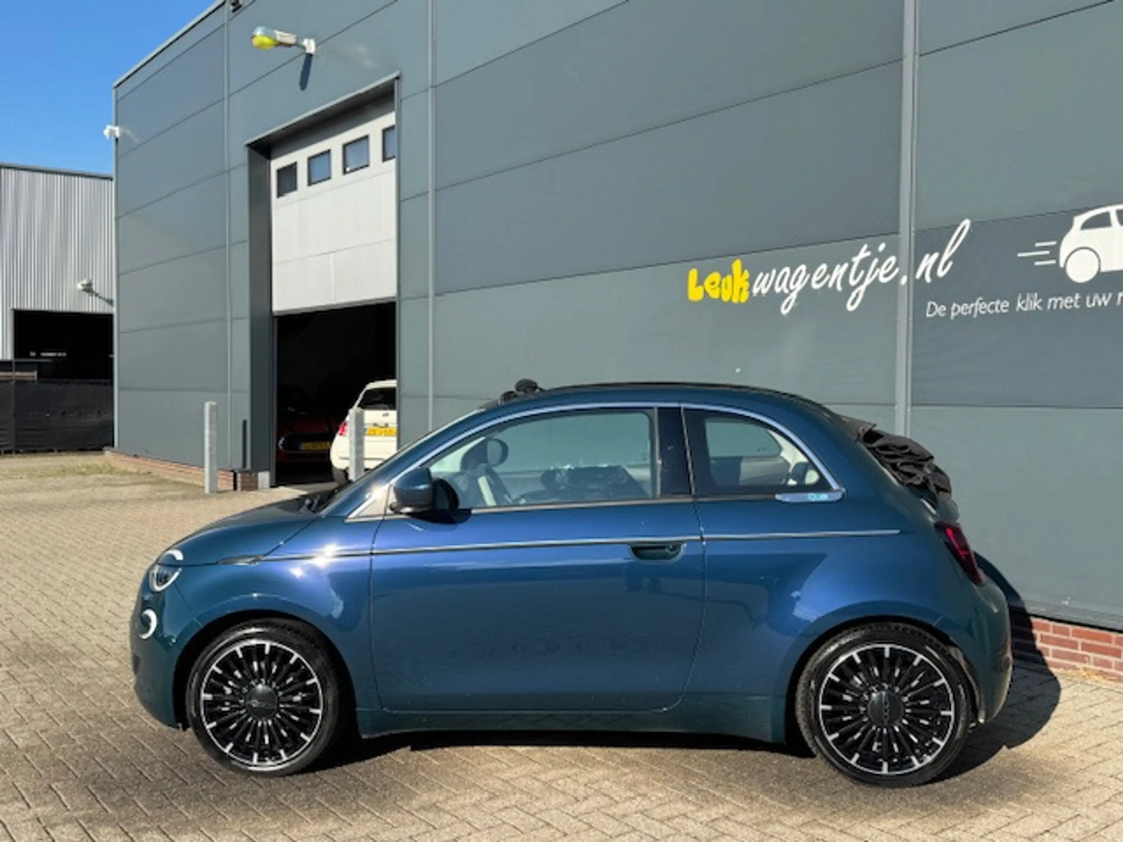 Fiat 500C E La Prima 42 kWh Cabrio by Bocelli *leder *JBL — photo 8