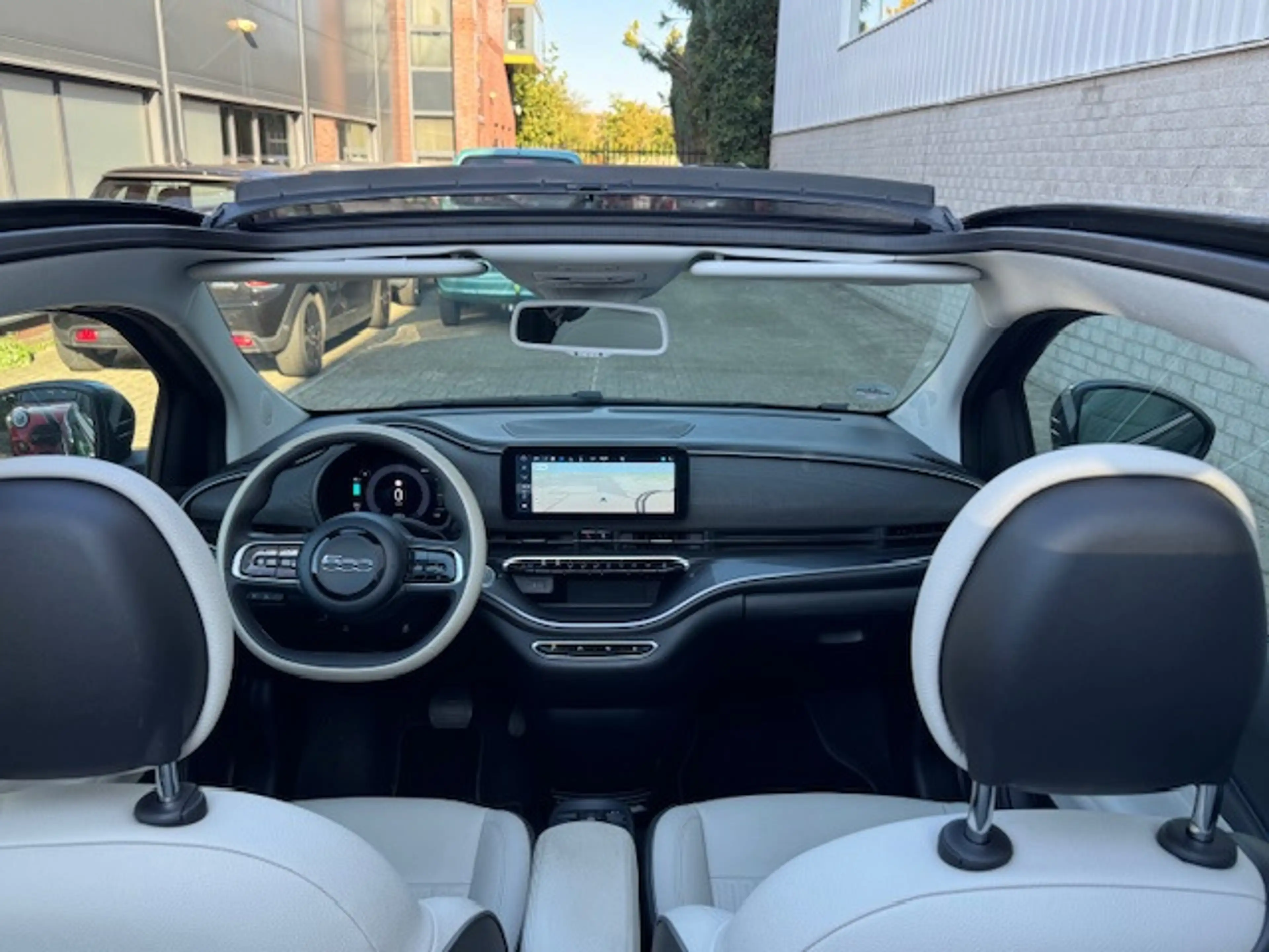 Fiat 500C E La Prima 42 kWh Cabrio by Bocelli *leder *JBL — photo 22