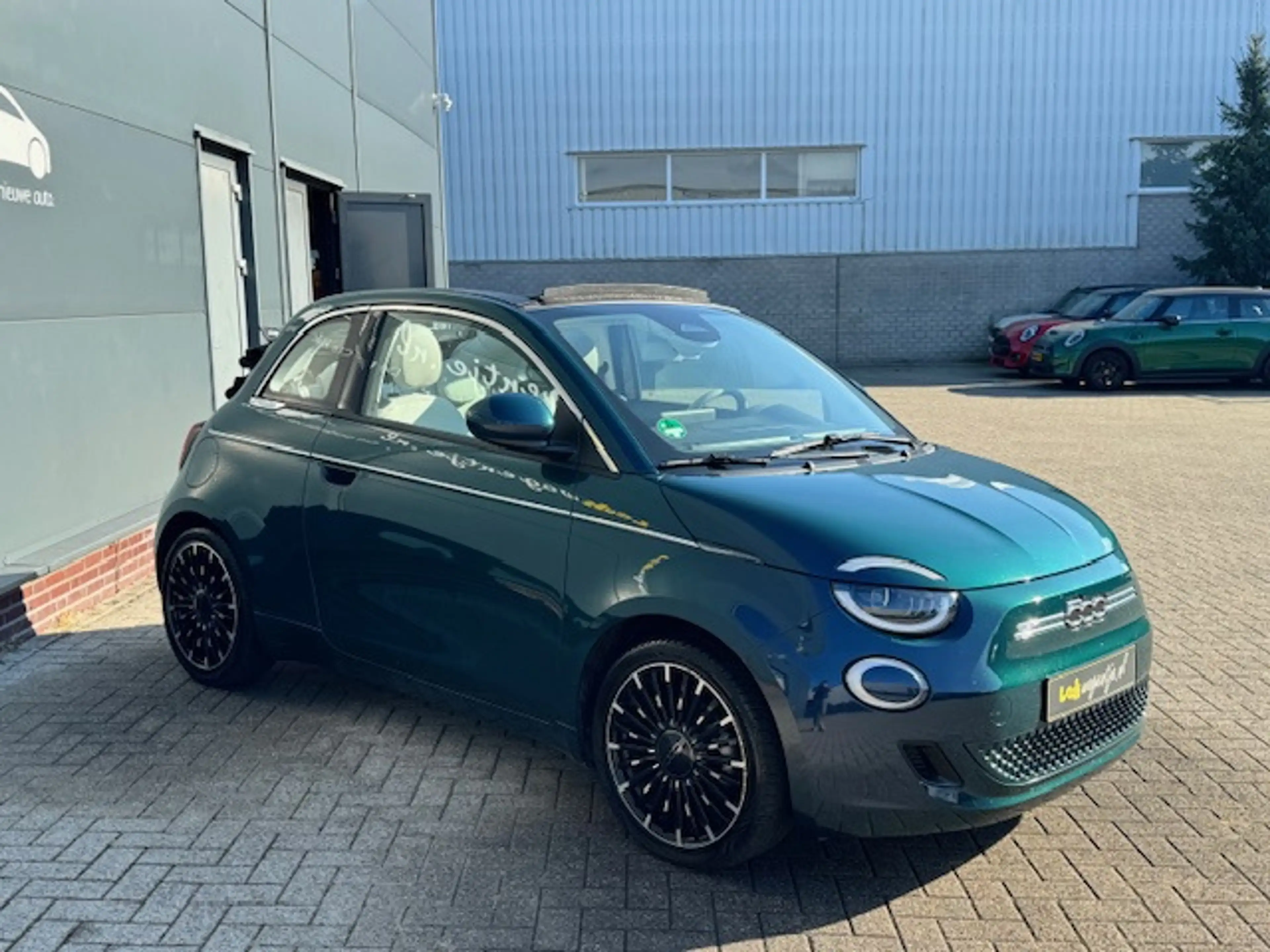 Fiat 500C E La Prima 42 kWh Cabrio by Bocelli *leder *JBL — photo 43