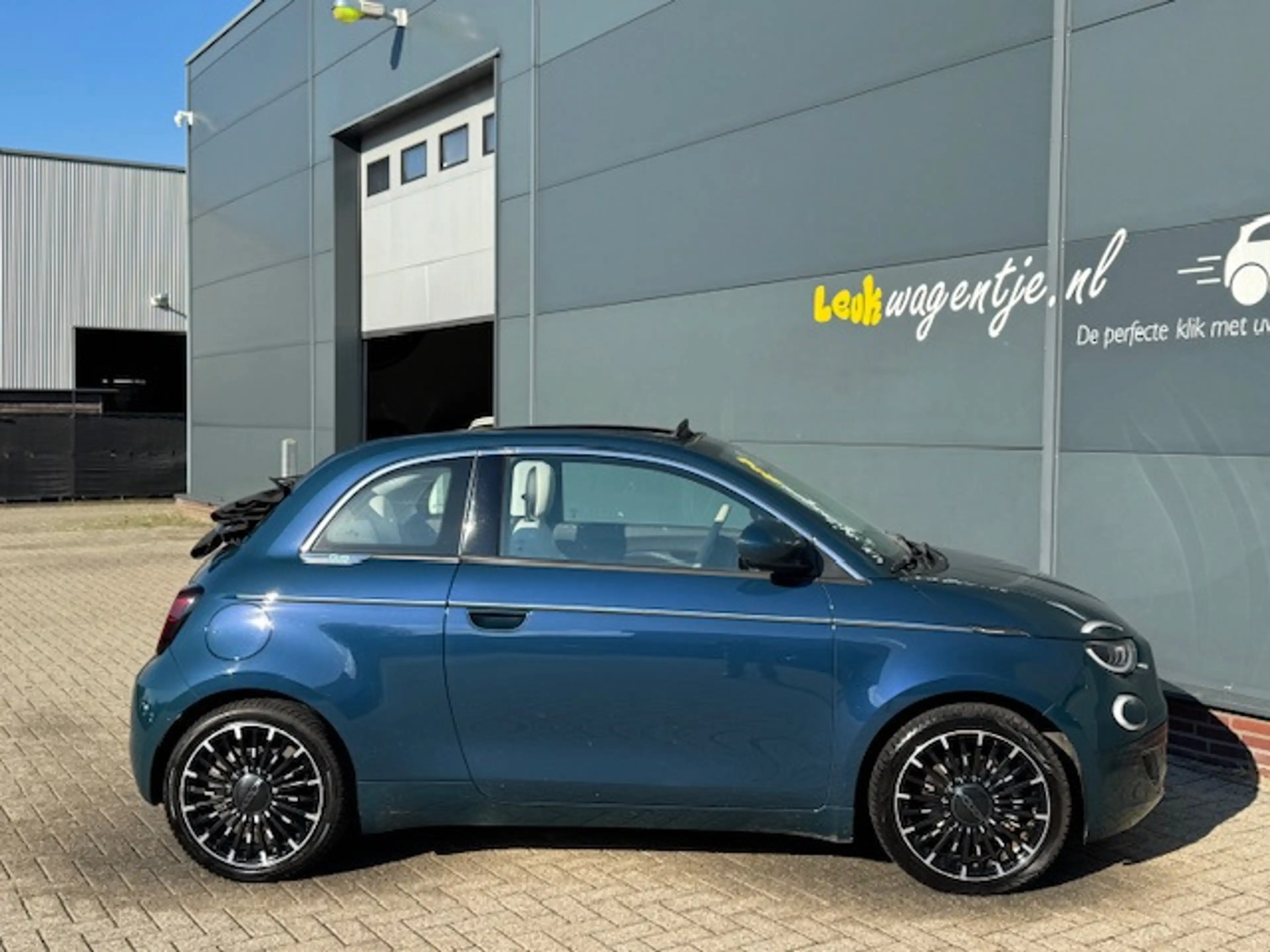 Fiat 500C E La Prima 42 kWh Cabrio by Bocelli *leder *JBL — photo 9