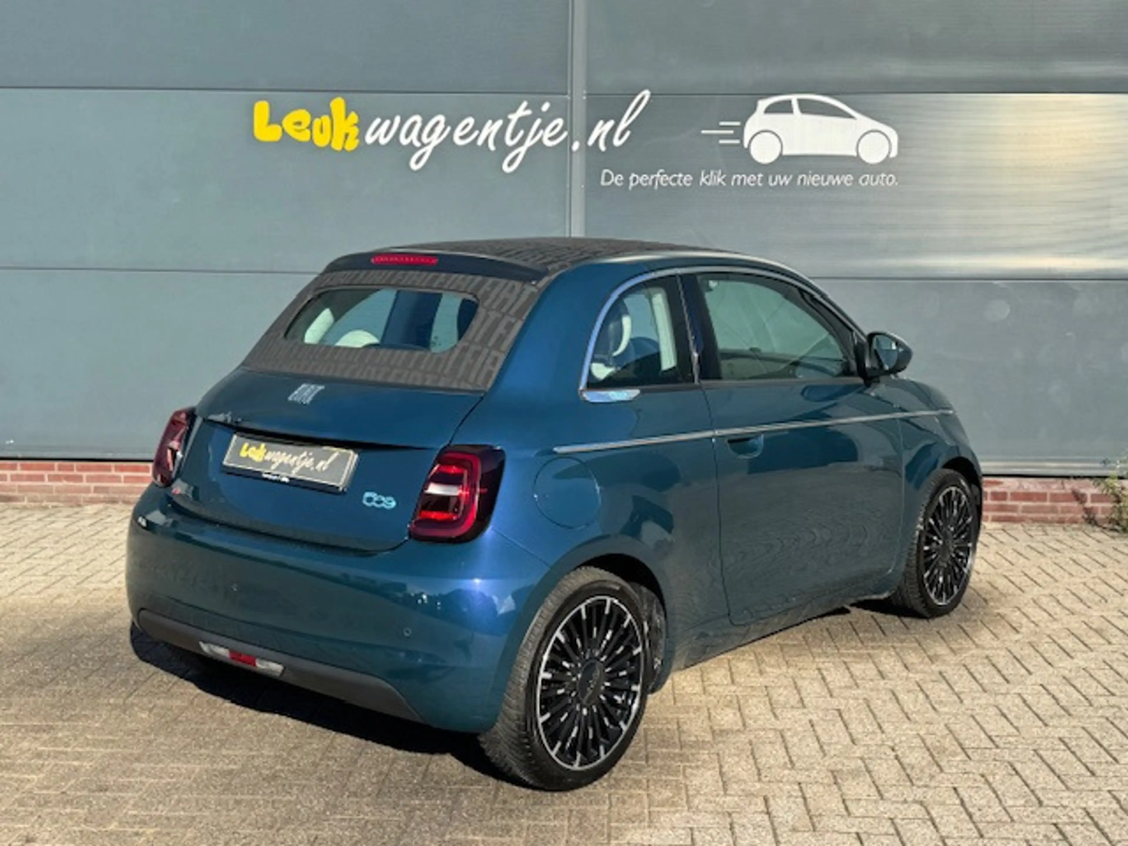 Fiat 500C E La Prima 42 kWh Cabrio by Bocelli *leder *JBL — photo 5