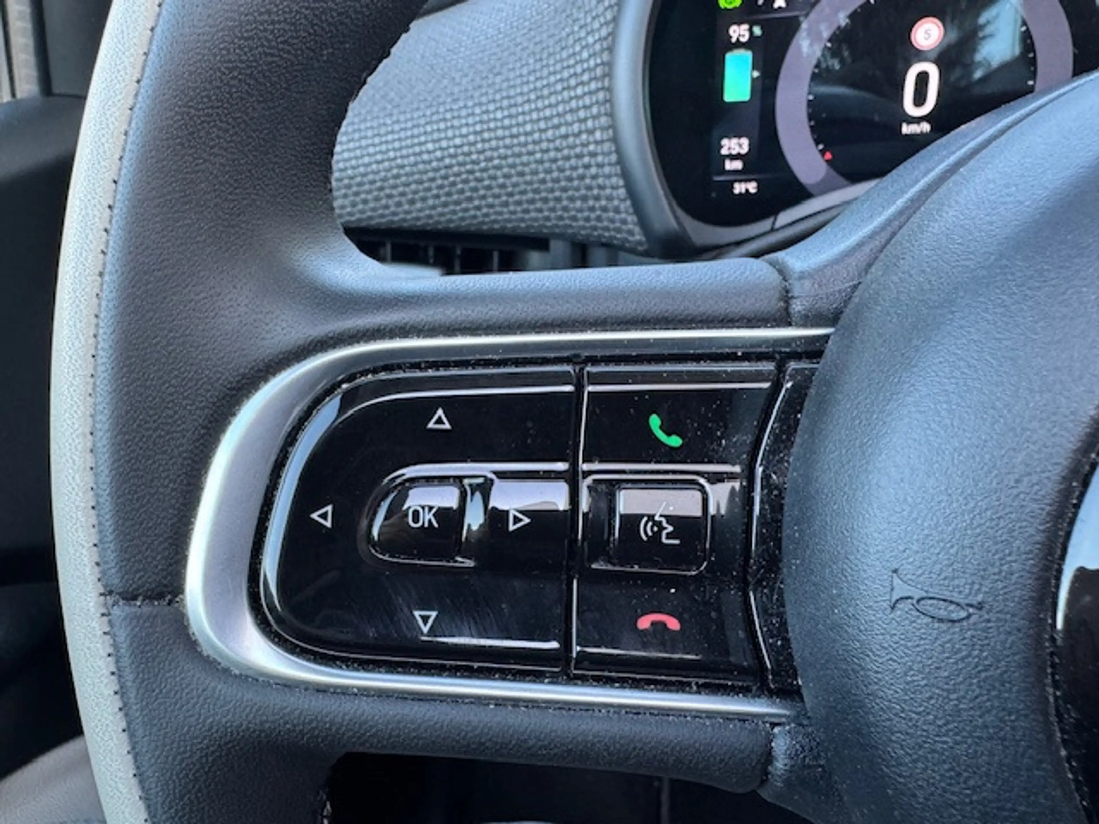 Fiat 500C E La Prima 42 kWh Cabrio by Bocelli *leder *JBL — photo 26