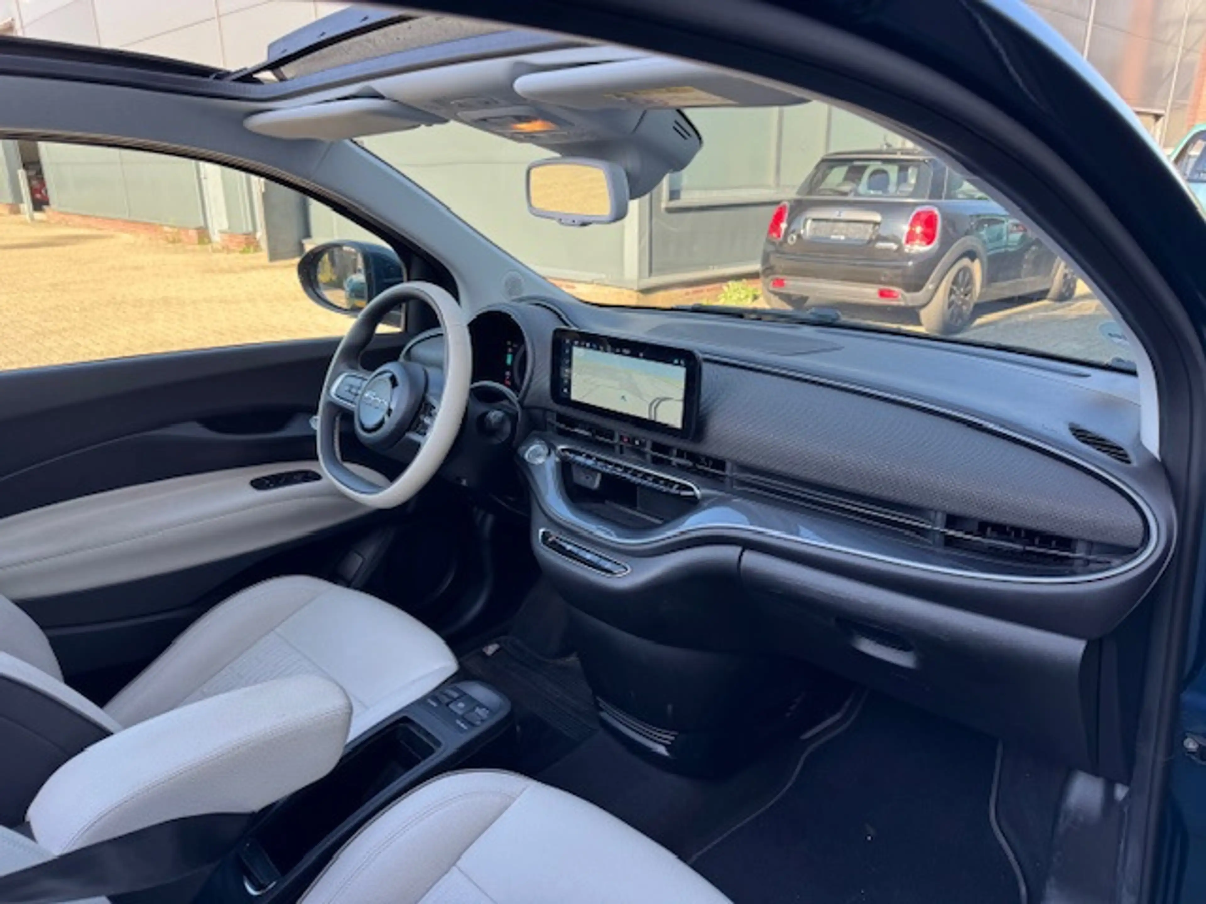 Fiat 500C E La Prima 42 kWh Cabrio by Bocelli *leder *JBL — photo 18