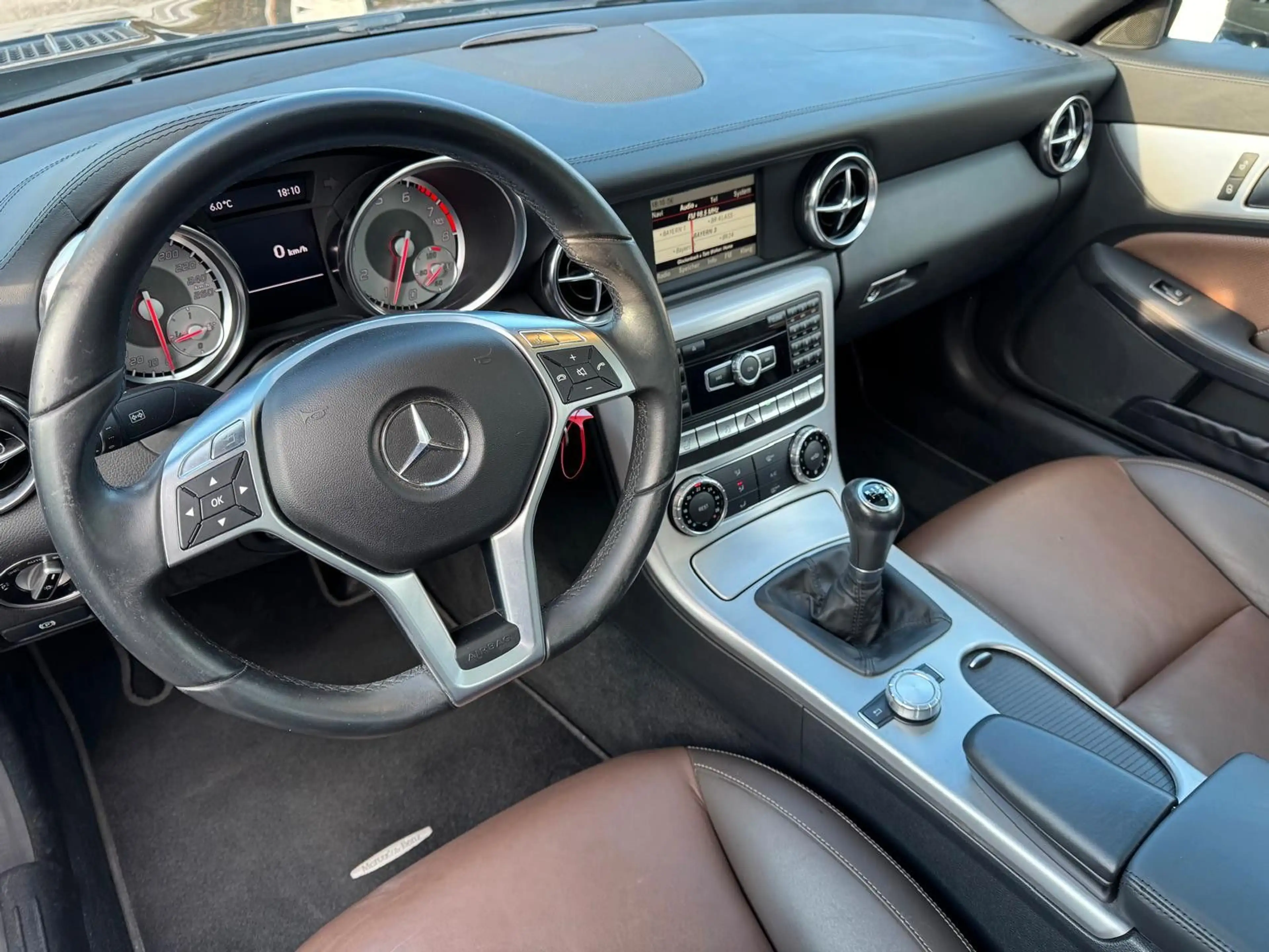 Mercedes-Benz SLK 200 Cabrio TÜV+Service NEU Scheckheft 2.Hand — photo 9