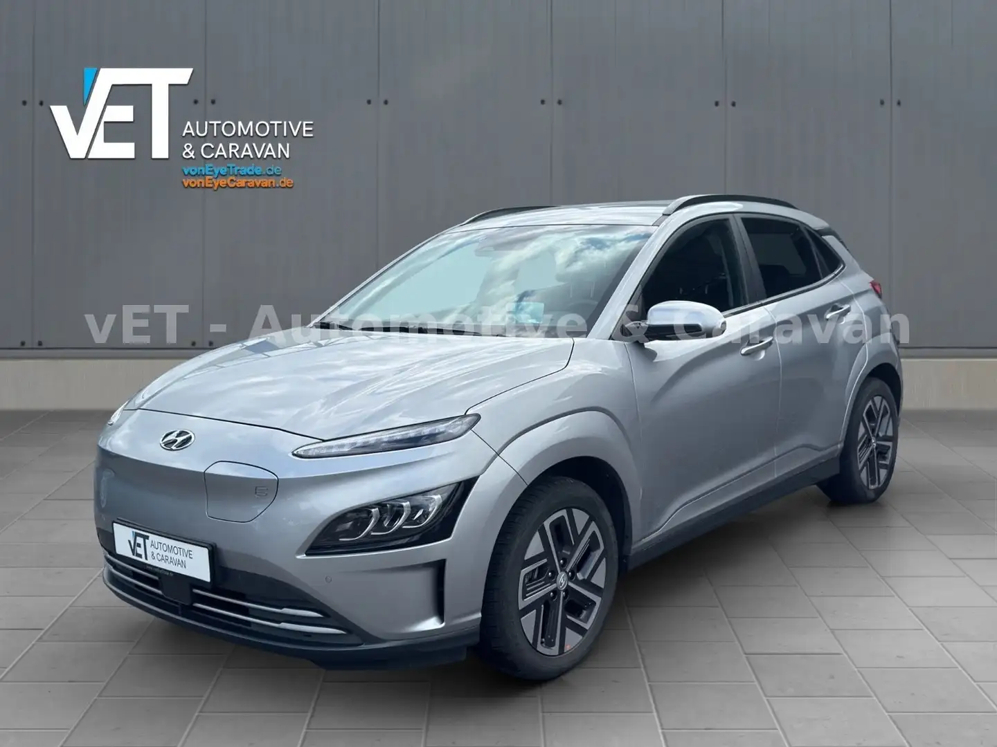 Hyundai Kona Trend Elektro | Navi | DAB | Sitzheizung Zilver - 1