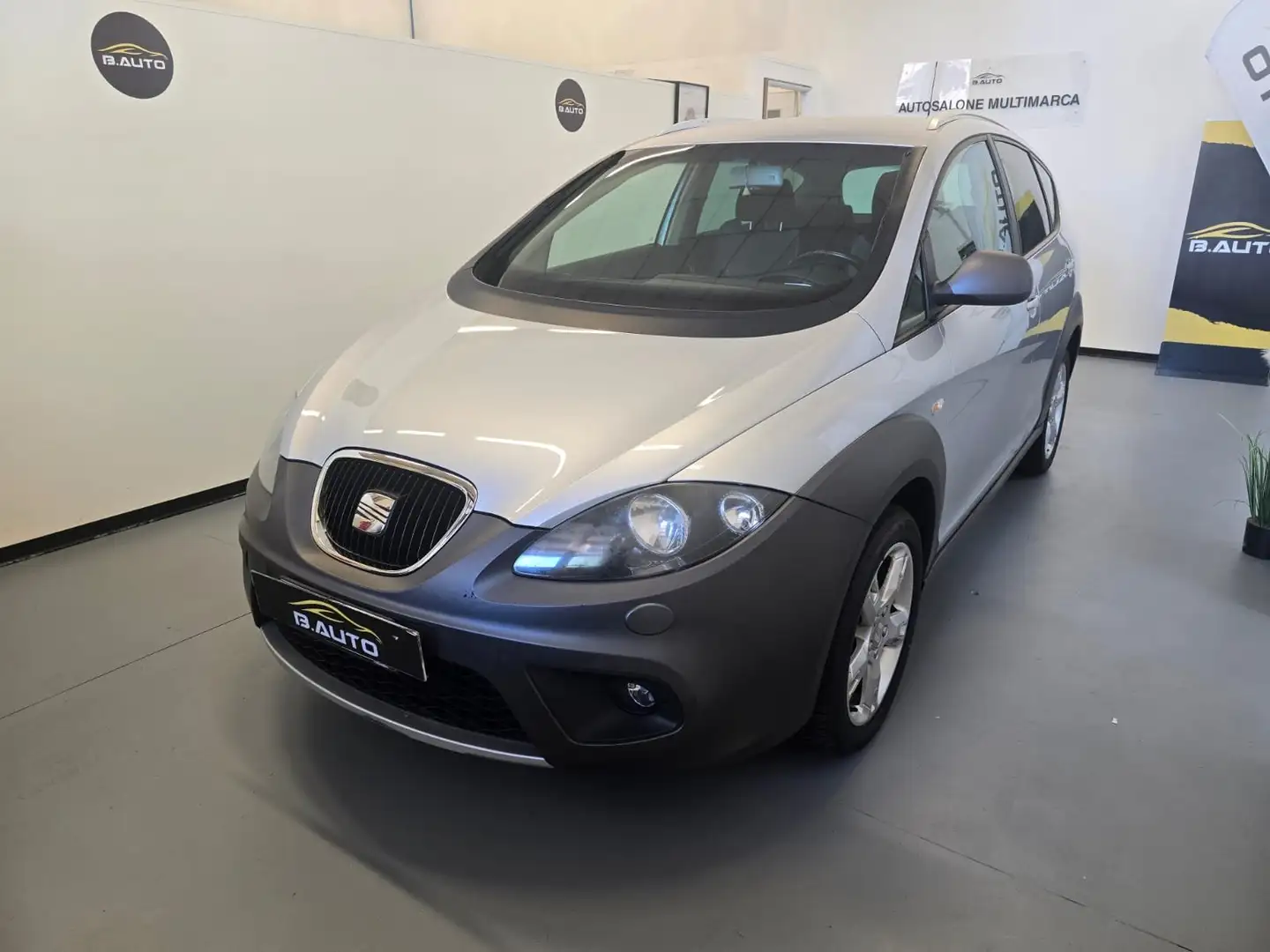 SEAT Altea Altea Freetrack 2.0 tdi 4wd 170cv Gümüş rengi - 2