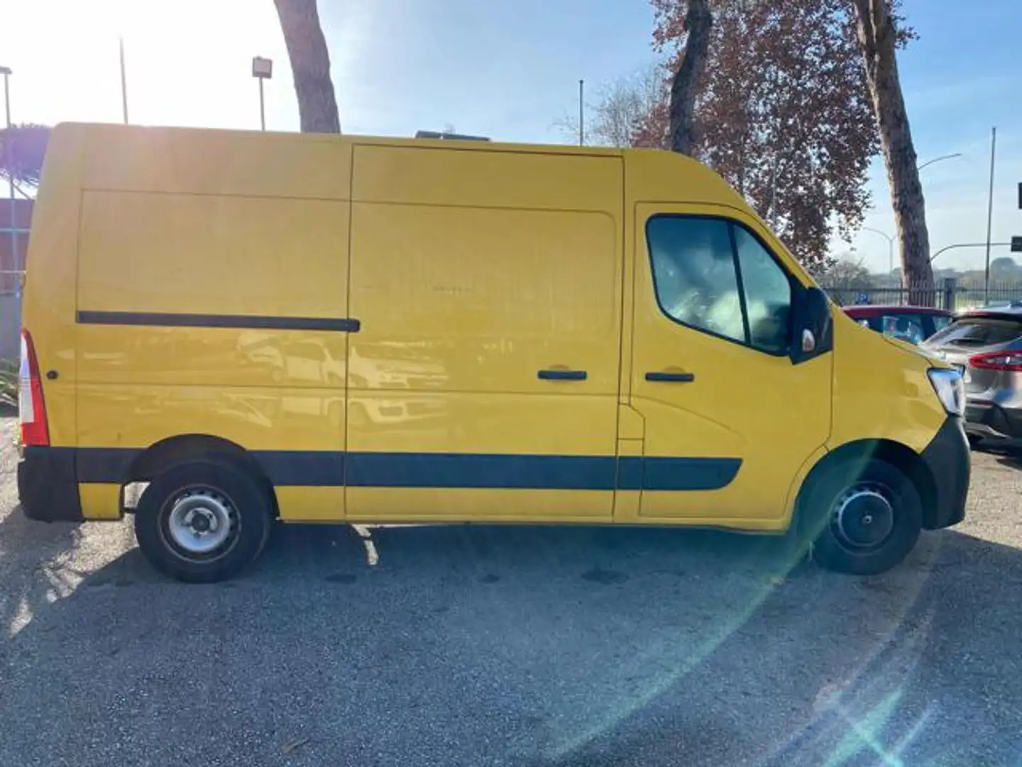 Renault Master T28 2.3 dCi 135 L2 H2 Furgone Ice Plus Galben - 1