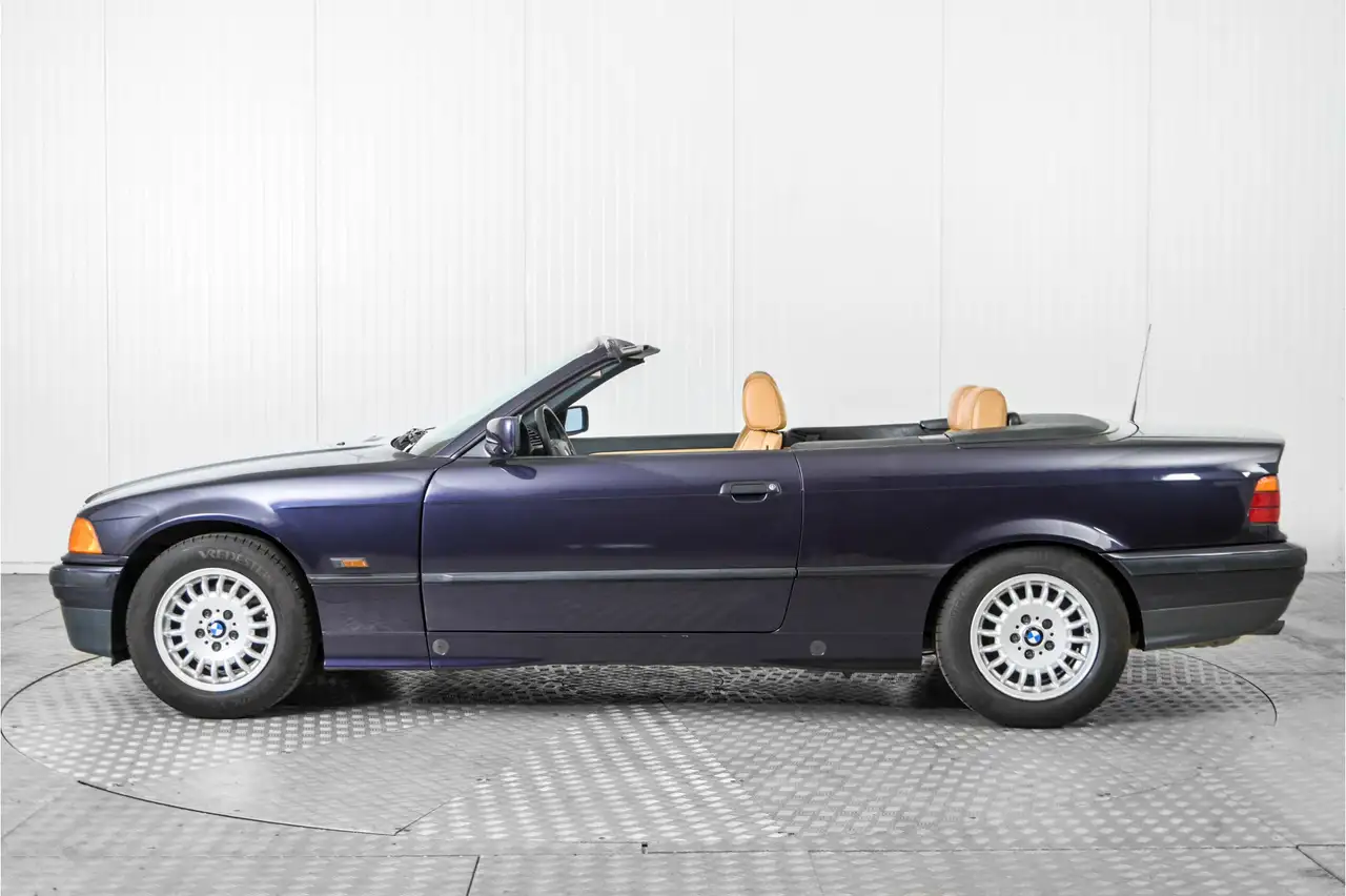 BMW 318 3-serie Cabrio 318i Executive, foto 9