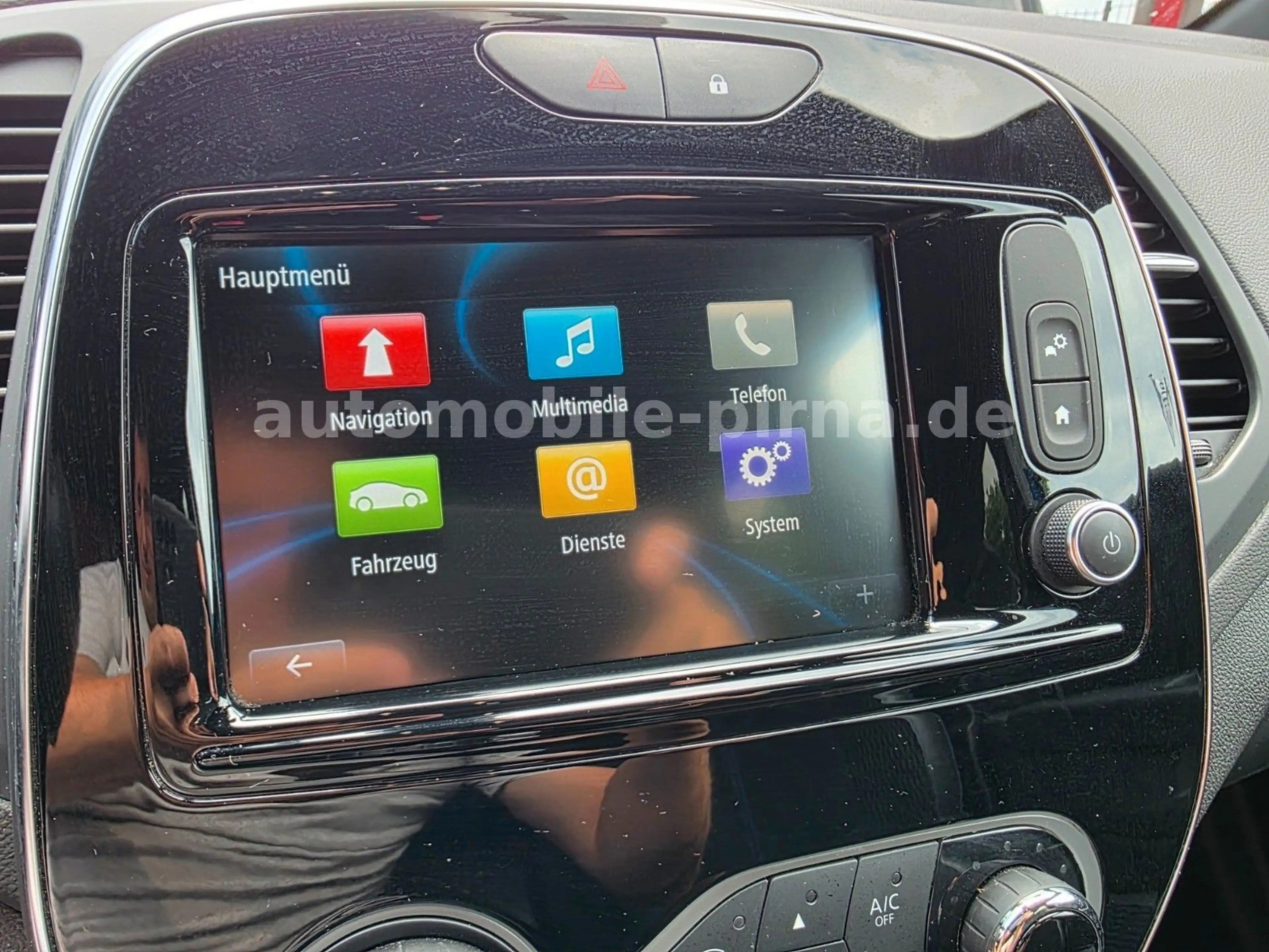 Renault Captur Version S 1.3TCe 150 AUTOMATIK wenig KM! — photo 17