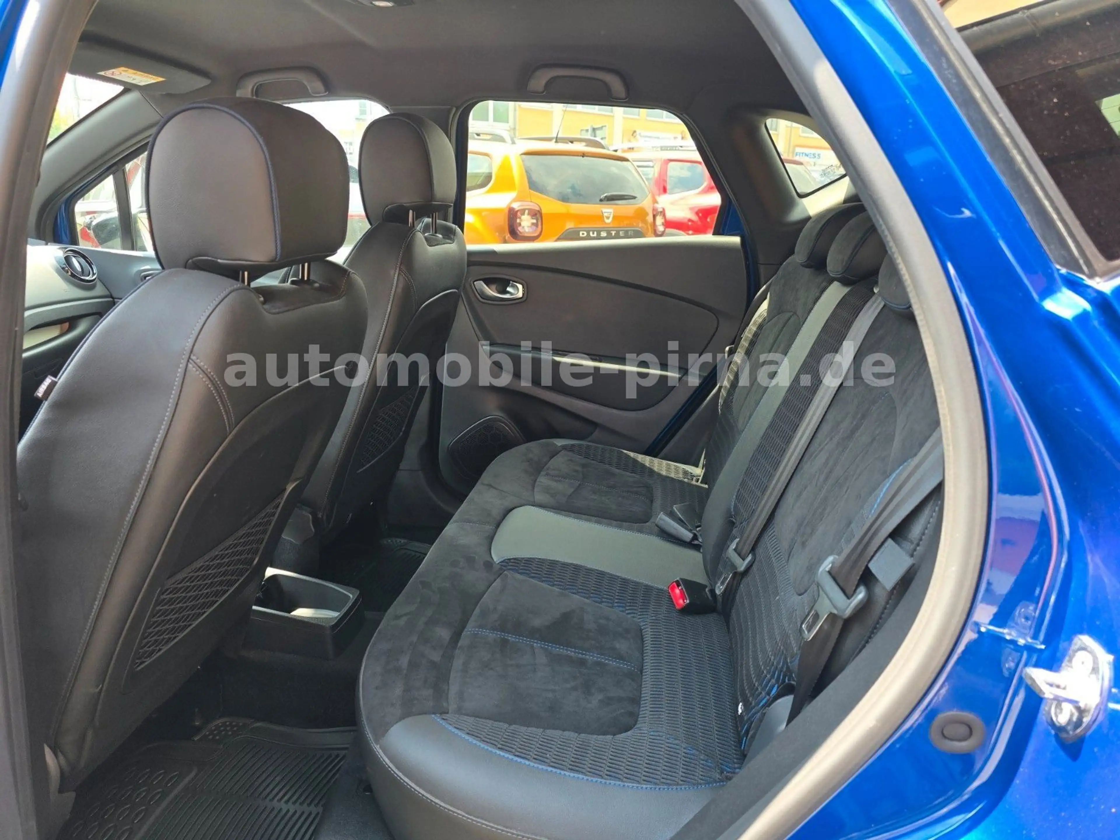 Renault Captur Version S 1.3TCe 150 AUTOMATIK wenig KM! — photo 10