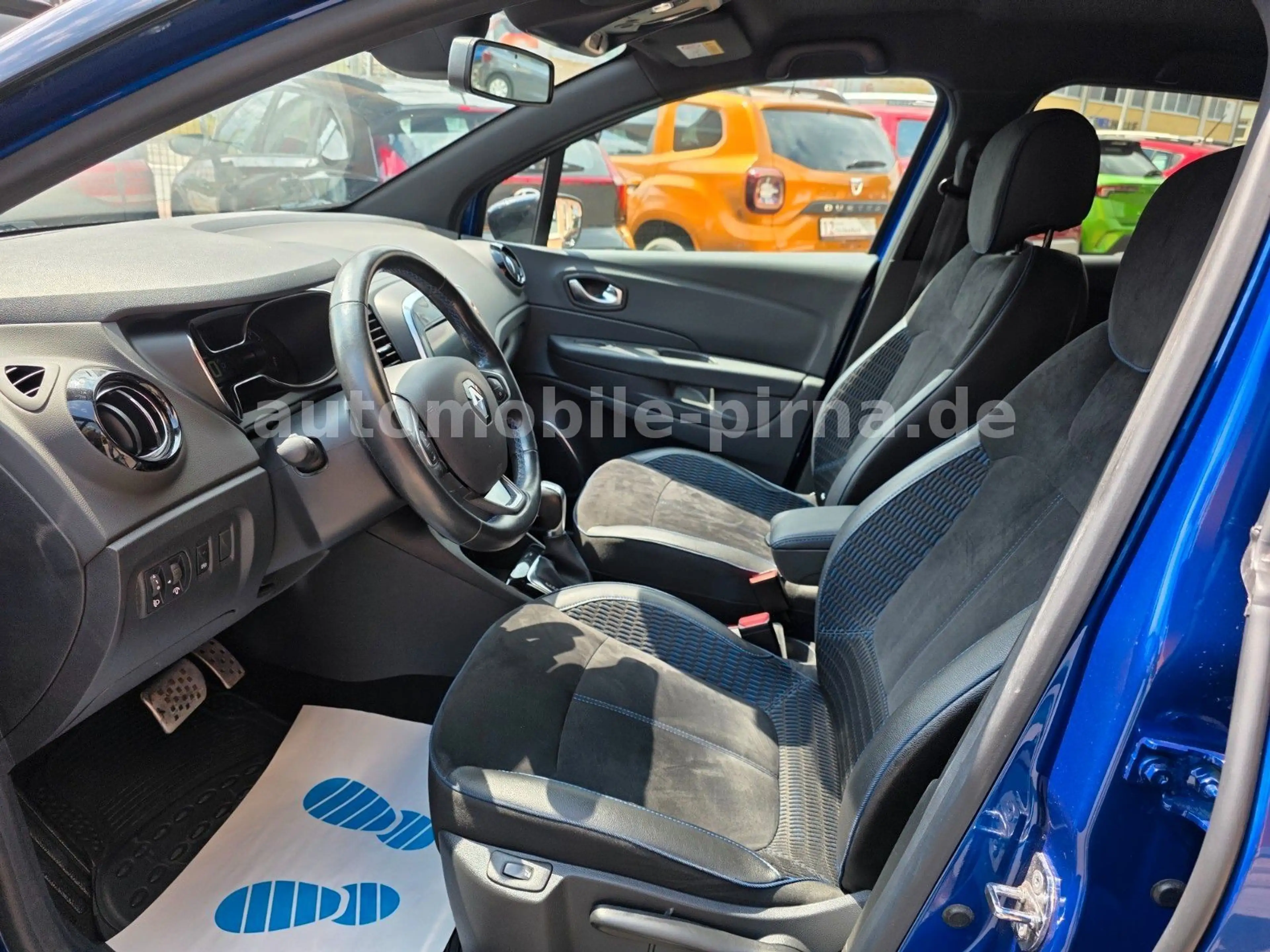 Renault Captur Version S 1.3TCe 150 AUTOMATIK wenig KM! — photo 9