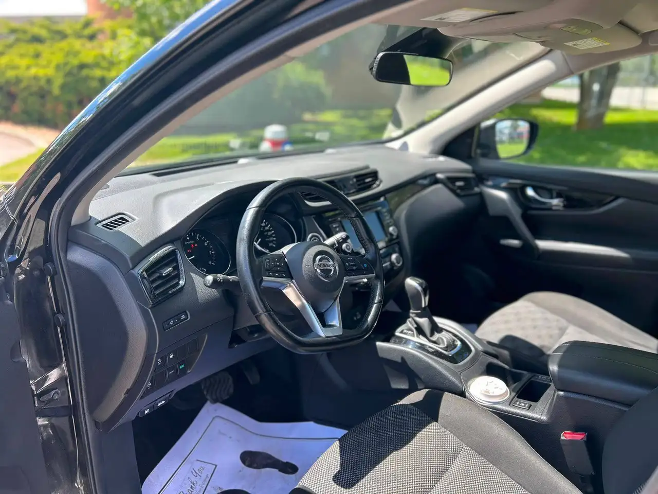 Nissan Qashqai снимка Nissan Qashqai