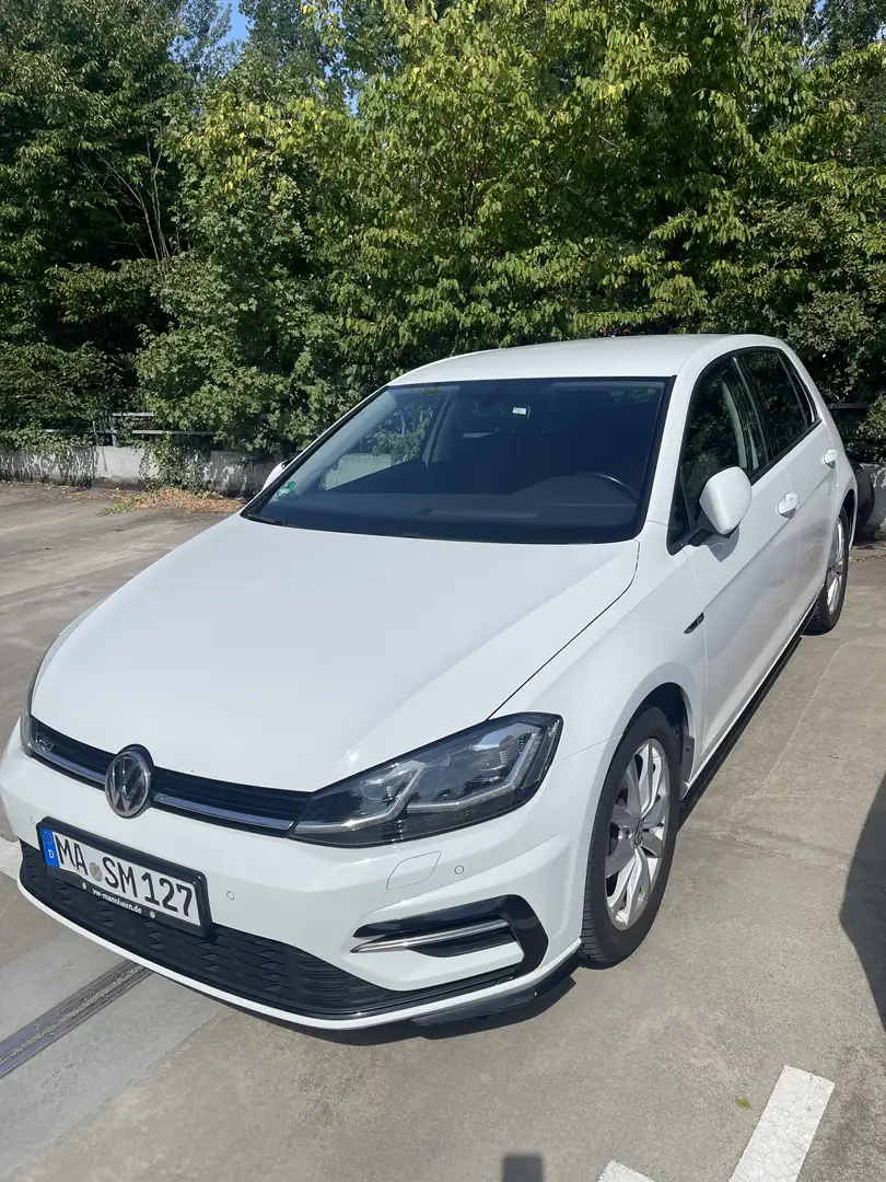 Volkswagen Golf R - 2