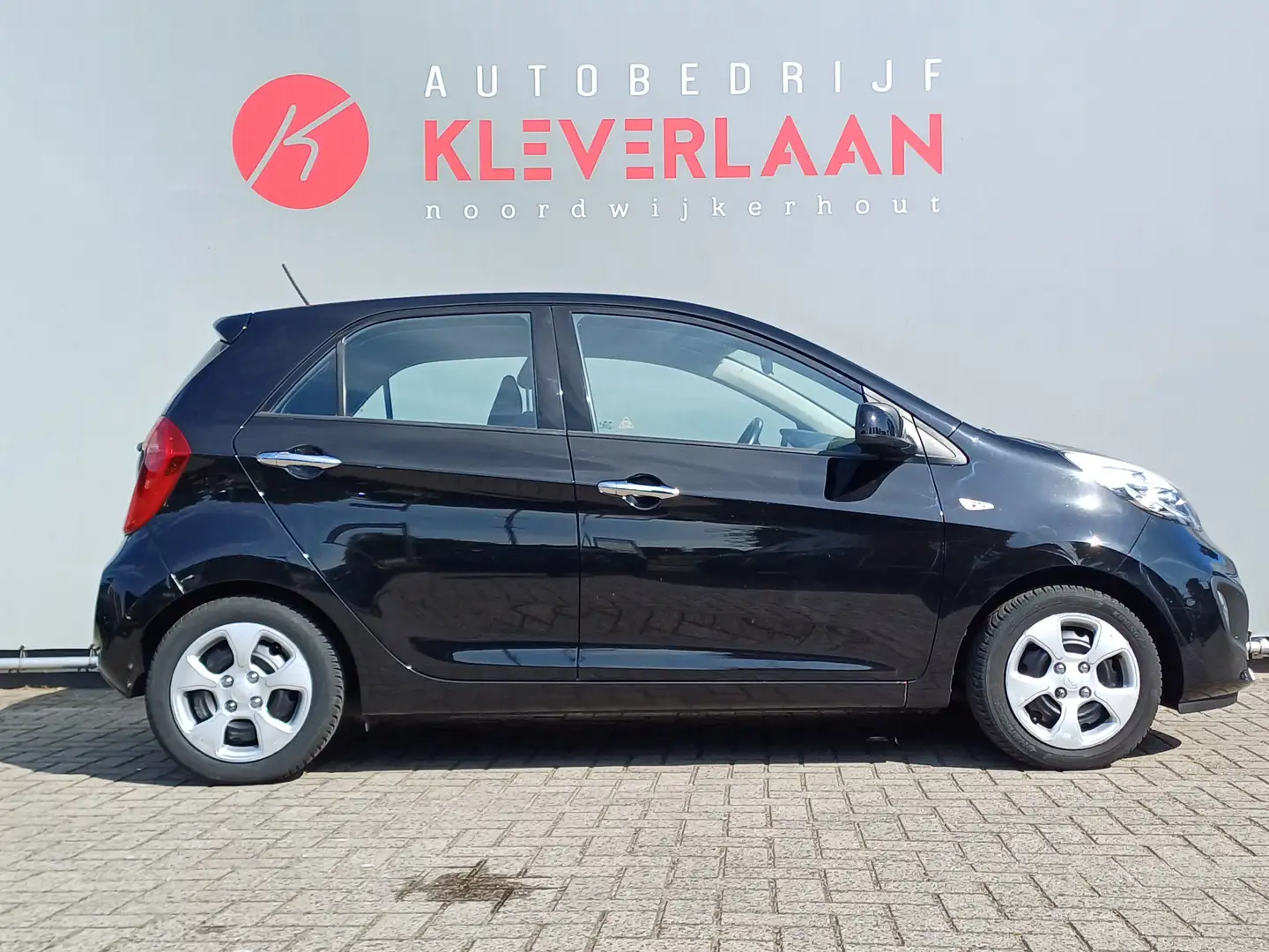 Kia Picanto 1.0 CVVT BusinessLine | TREKHAAK |  AIRCO | NAVI | Zwart - 2