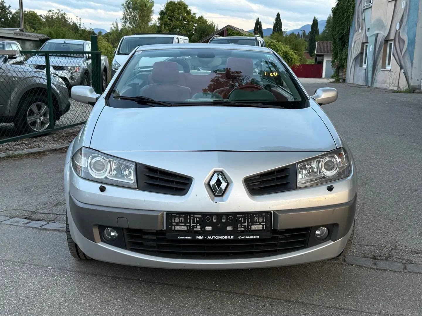 Renault Megane Authentique Grau - 1