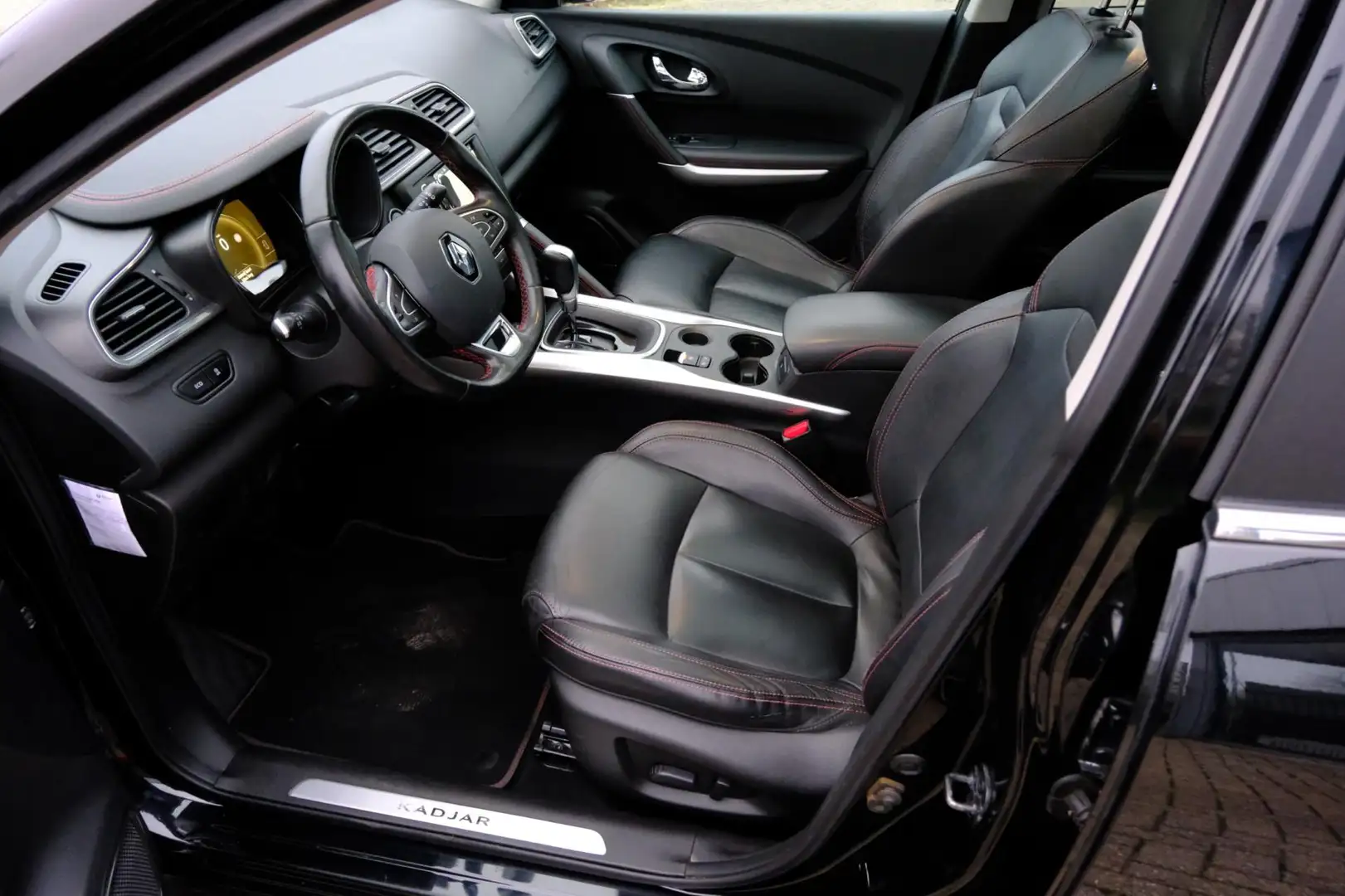 Renault Kadjar 1.2 131pk TCe Extase Aut. Pano|Leder|LED|Cam|BOSE| Noir - 2