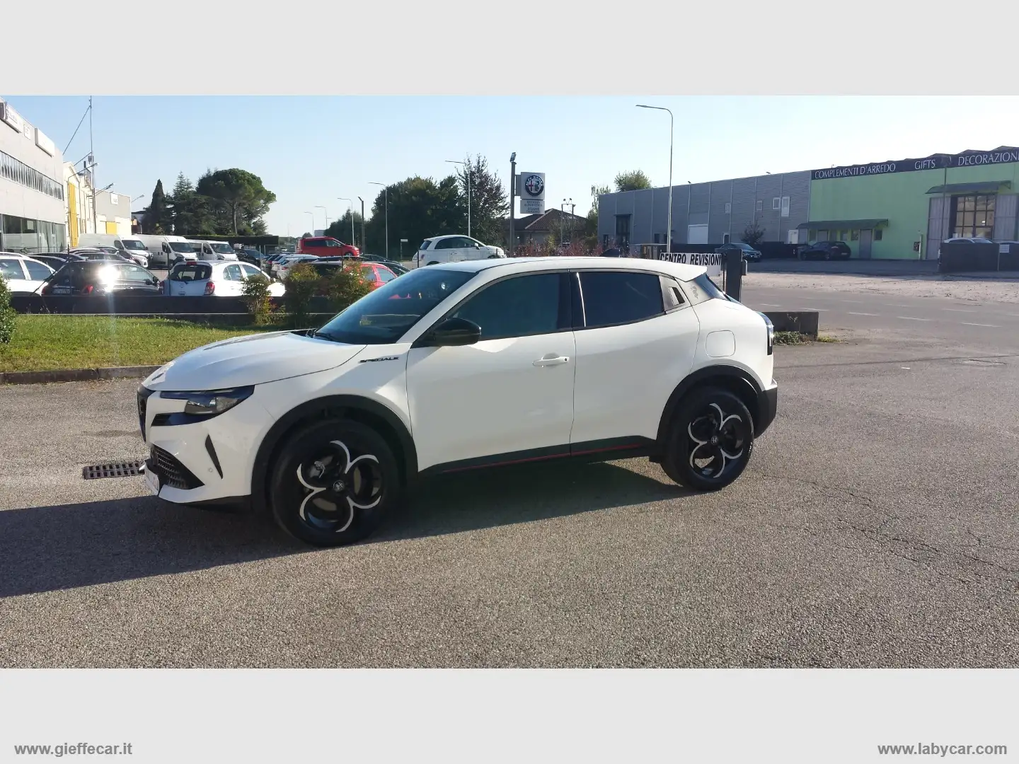 Alfa Romeo Junior 1.2 145 CV Hybrid eDCT6 Speciale Blanc - 1