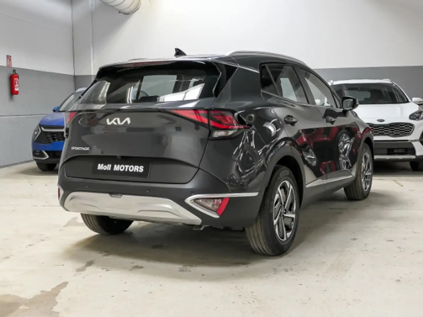 Kia Sportage Vision 1.6 T-GDI Mild-Hybrid Komfort Paket Navi di Grijs - 2