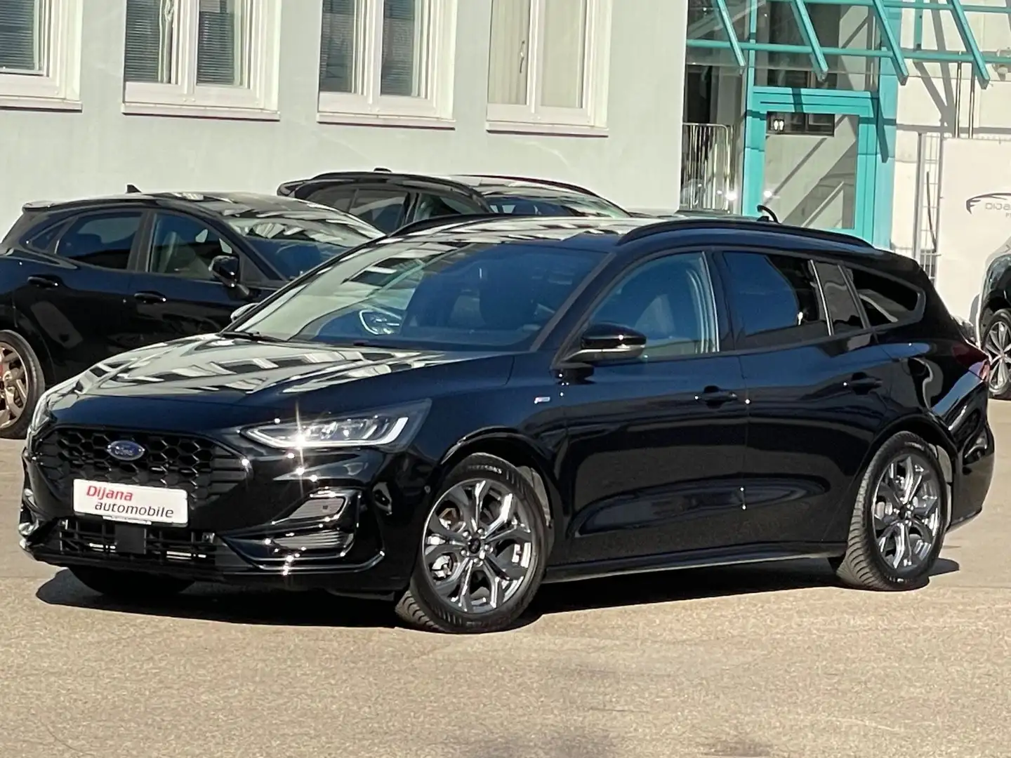 Ford Focus Turnier ST-Line X Aut HuD LED Blis 1Hd TOP Schwarz - 1