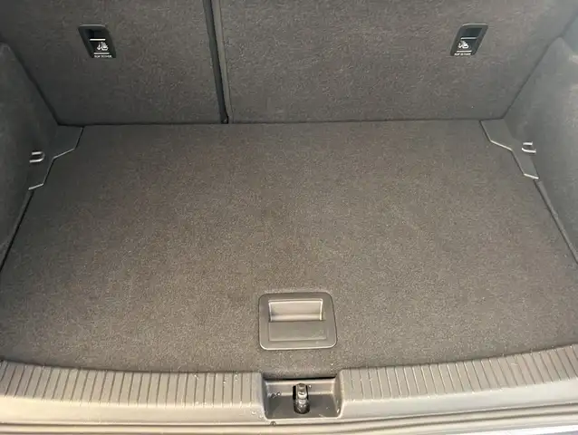 Volkswagen T-Cross view 17