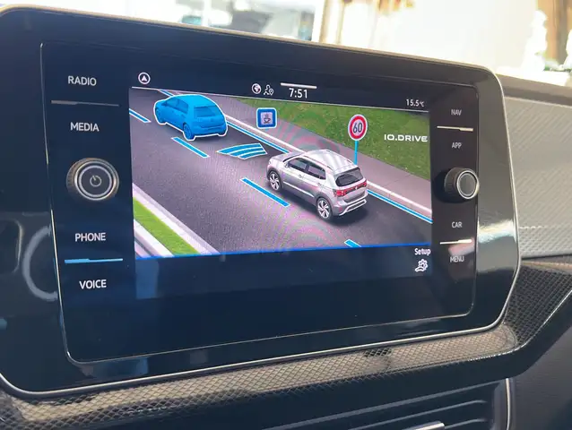 Volkswagen T-Cross view 12