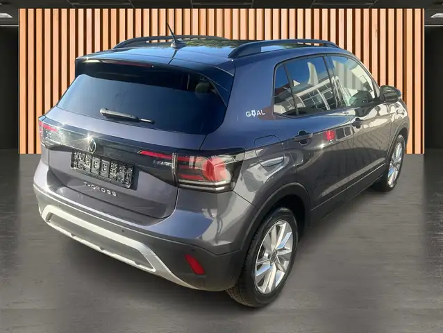 Volkswagen T-Cross view 23