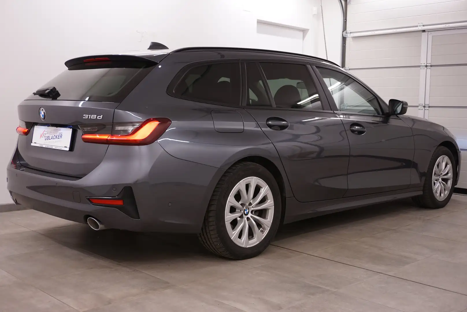 BMW 318 d  // Lenkradheizung // Rückfahrkamera // Grau - 2