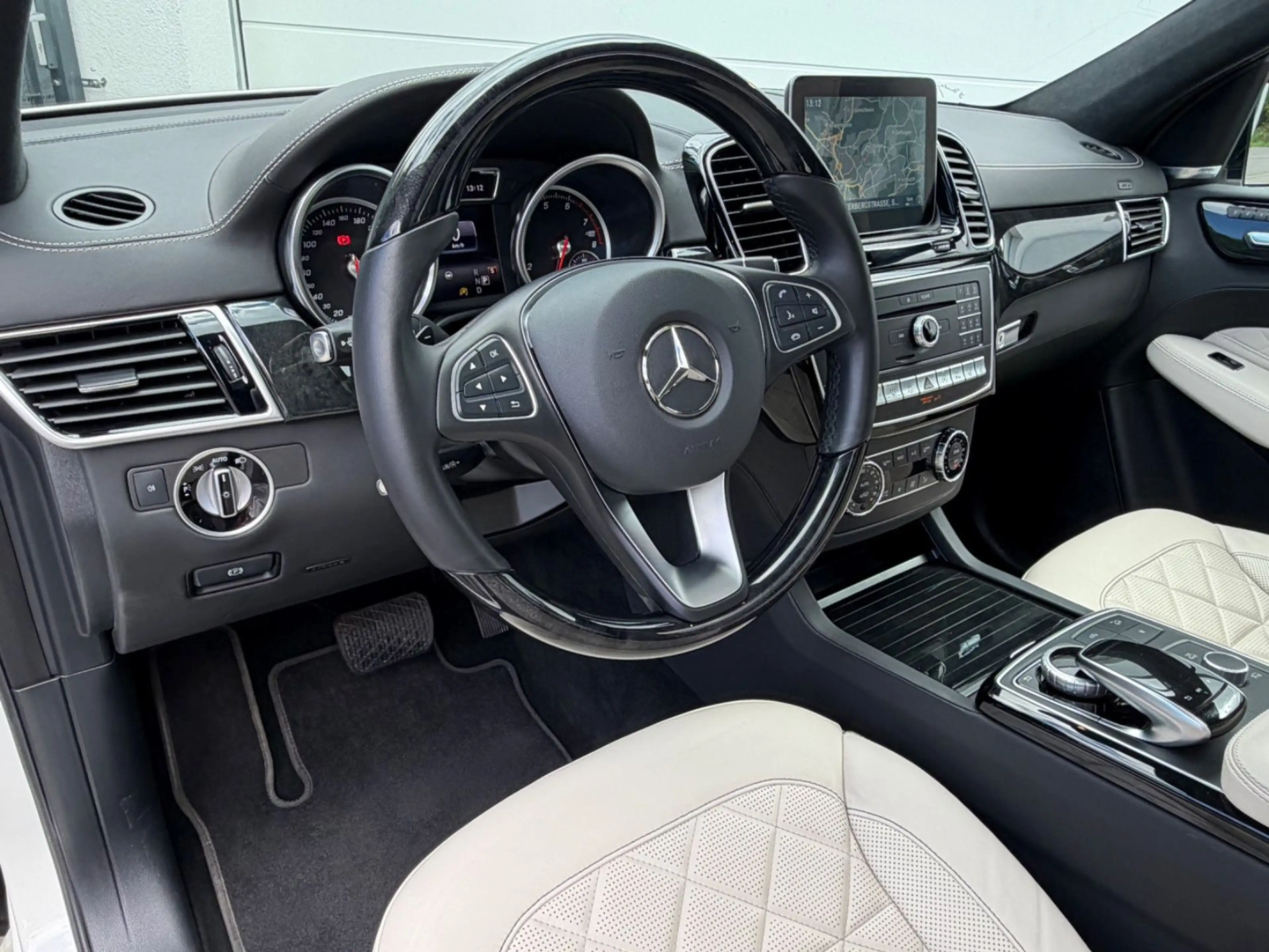 Mercedes-Benz GLE 500 4Matic AMG LINE DISIGNO EXCLUSIV (VOLL) — photo 12