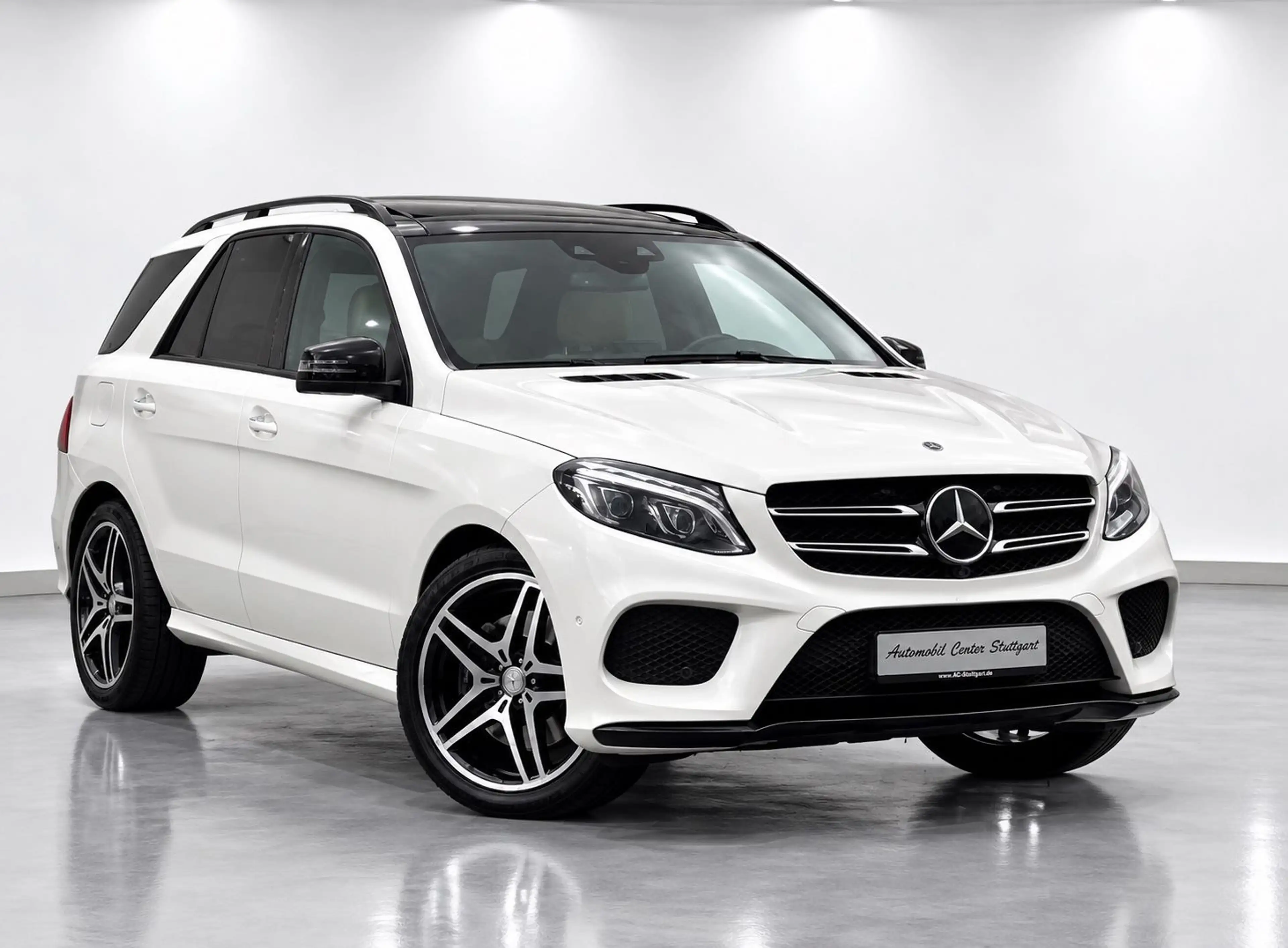 Mercedes-Benz GLE 500 4Matic AMG LINE DISIGNO EXCLUSIV (VOLL) — photo 4