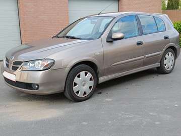 Almera 1.5i 16v Acenta A/C