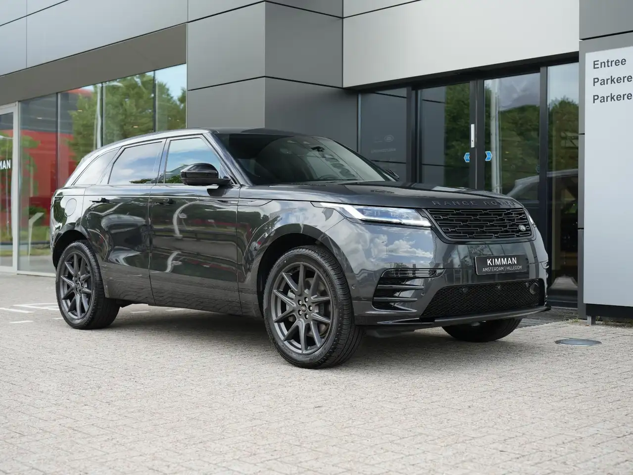 Land Rover Range Rover Velar 2026