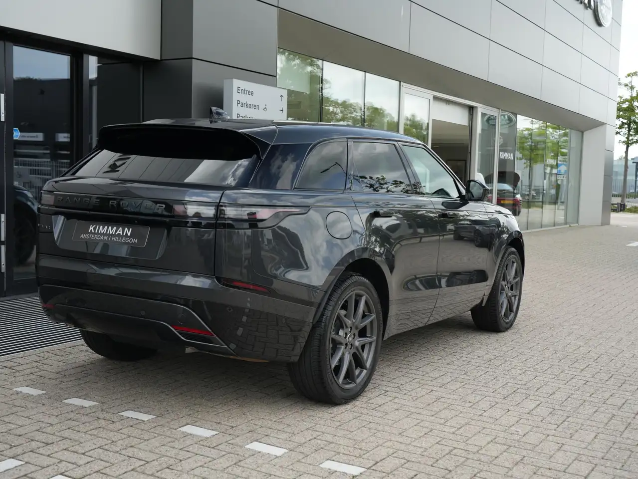 Land Rover Range Rover Velar 2026 — фото 6