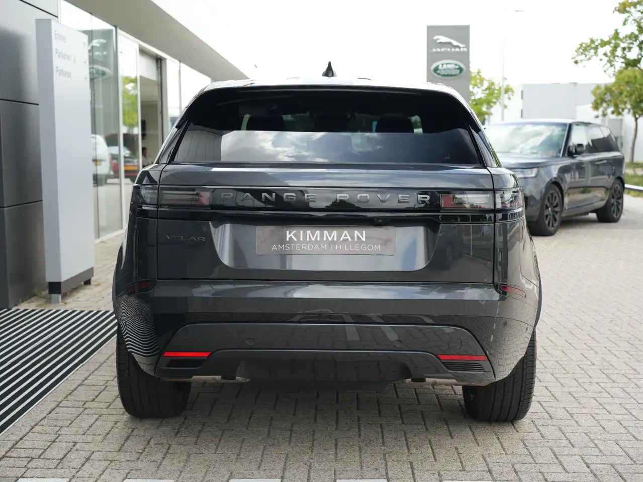 Land Rover Range Rover Velar 2026 — фото 7
