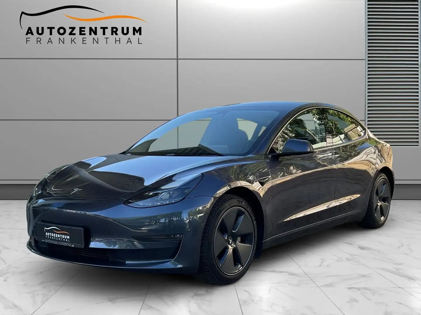 Tesla Model 3 Long Range Dual AWD - 1