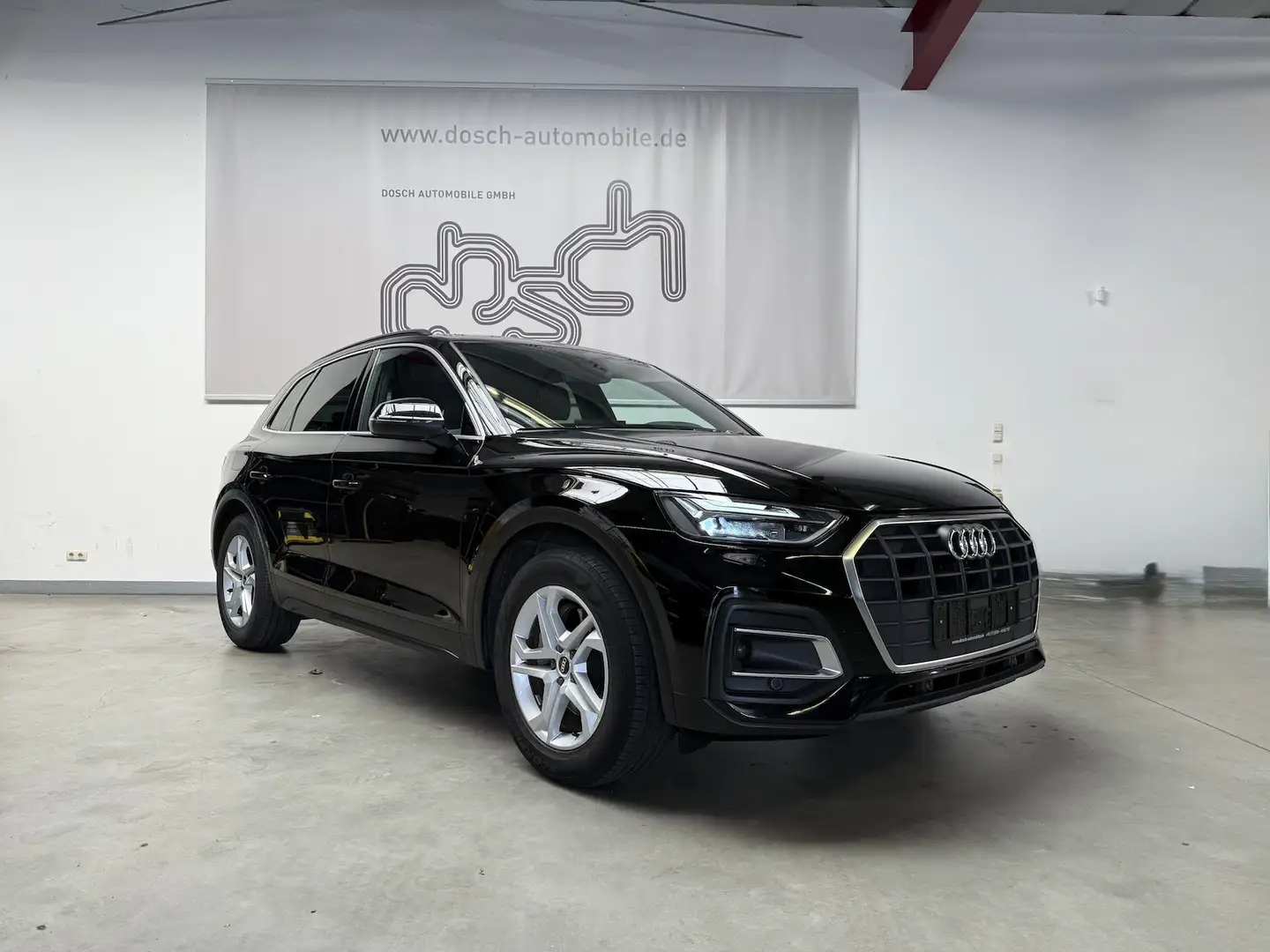 Audi Q5 35 TDI S-Tr./NAVI/LED/AHK/KAMERA Schwarz - 1