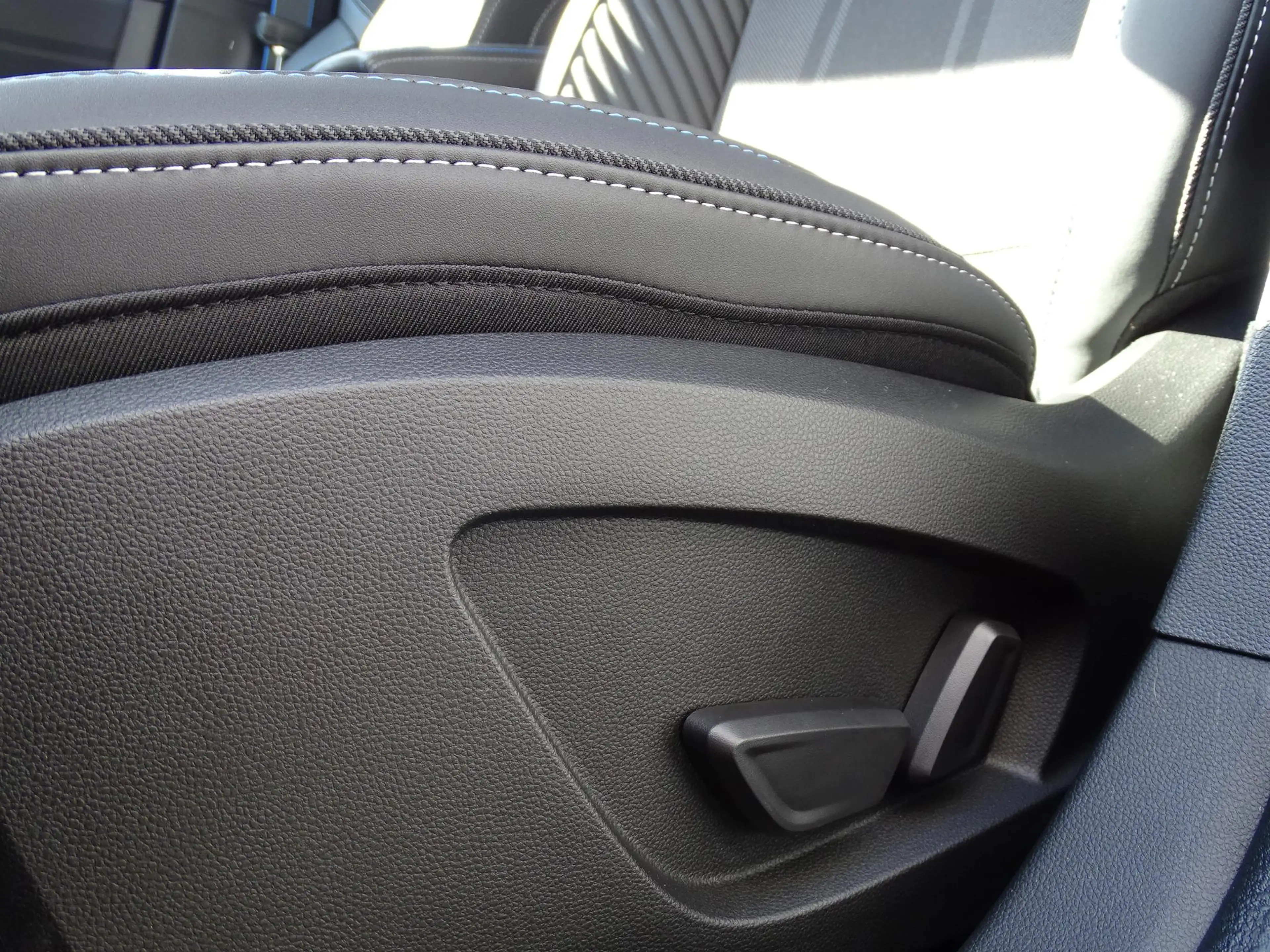 Renault Captur 1.8 E-Tech full hybrid 160 esprit Alpine NU 5 JAAR — photo 41