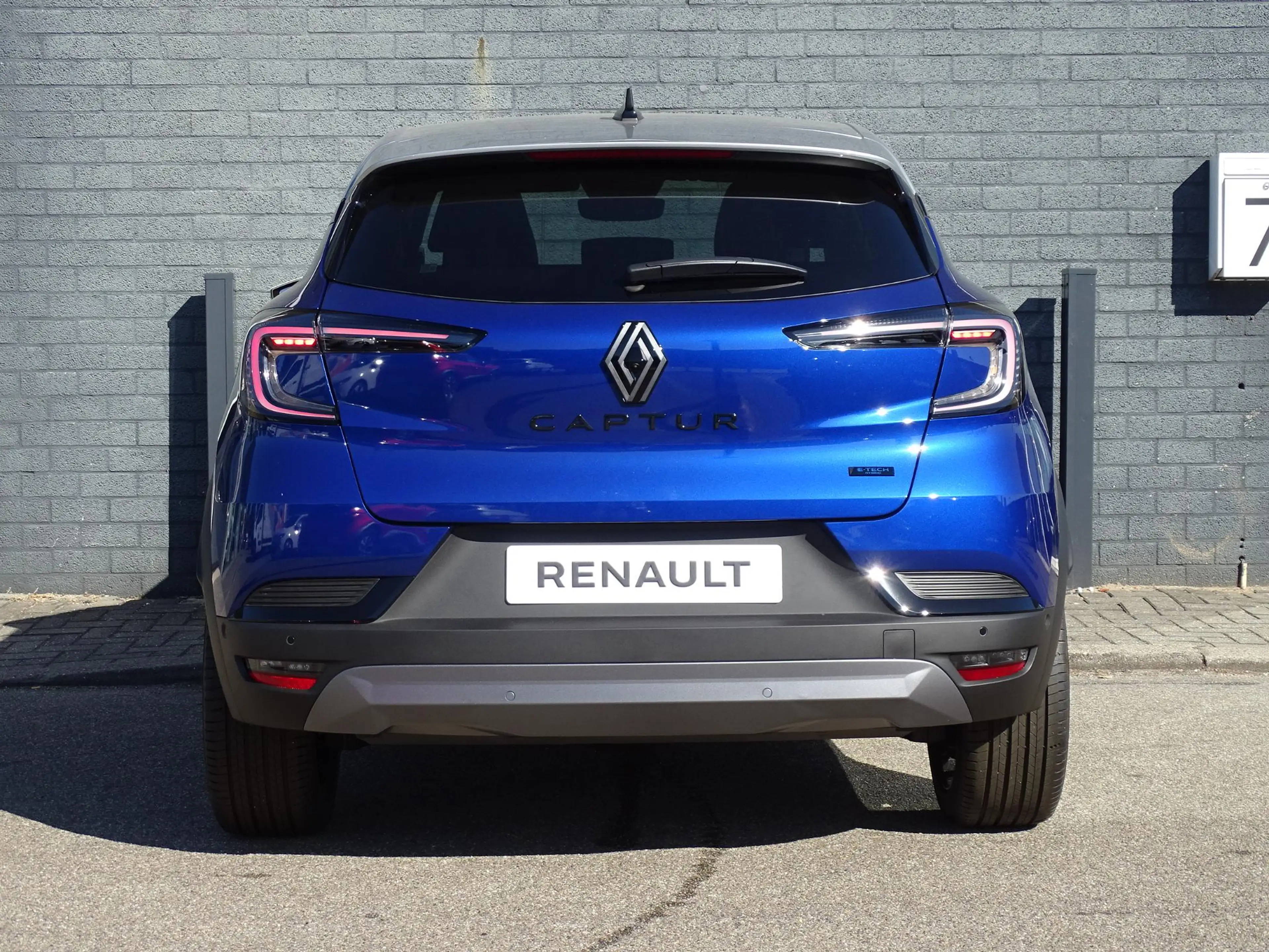 Renault Captur 1.8 E-Tech full hybrid 160 esprit Alpine NU 5 JAAR — photo 18
