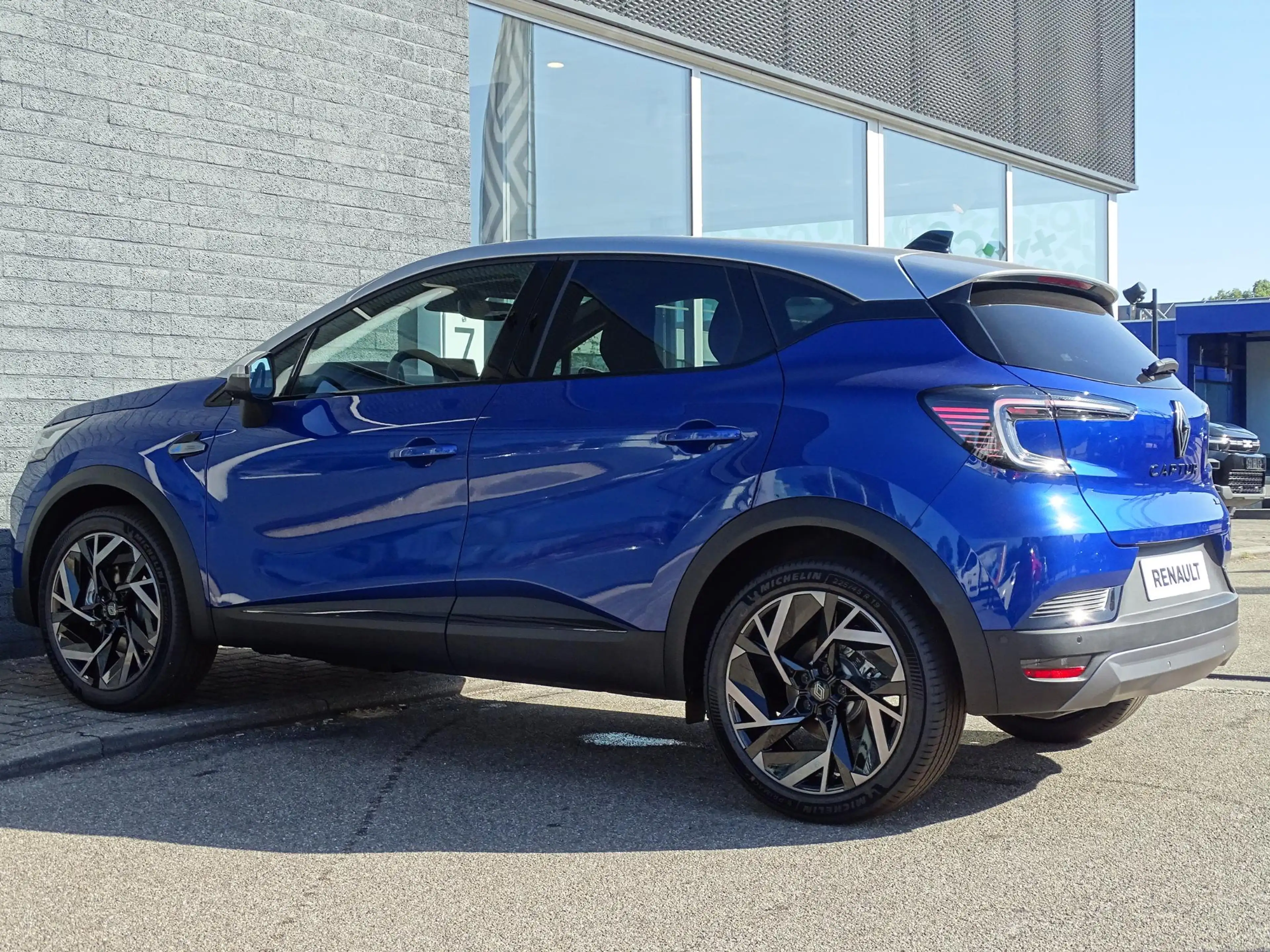 Renault Captur 1.8 E-Tech full hybrid 160 esprit Alpine NU 5 JAAR — photo 6