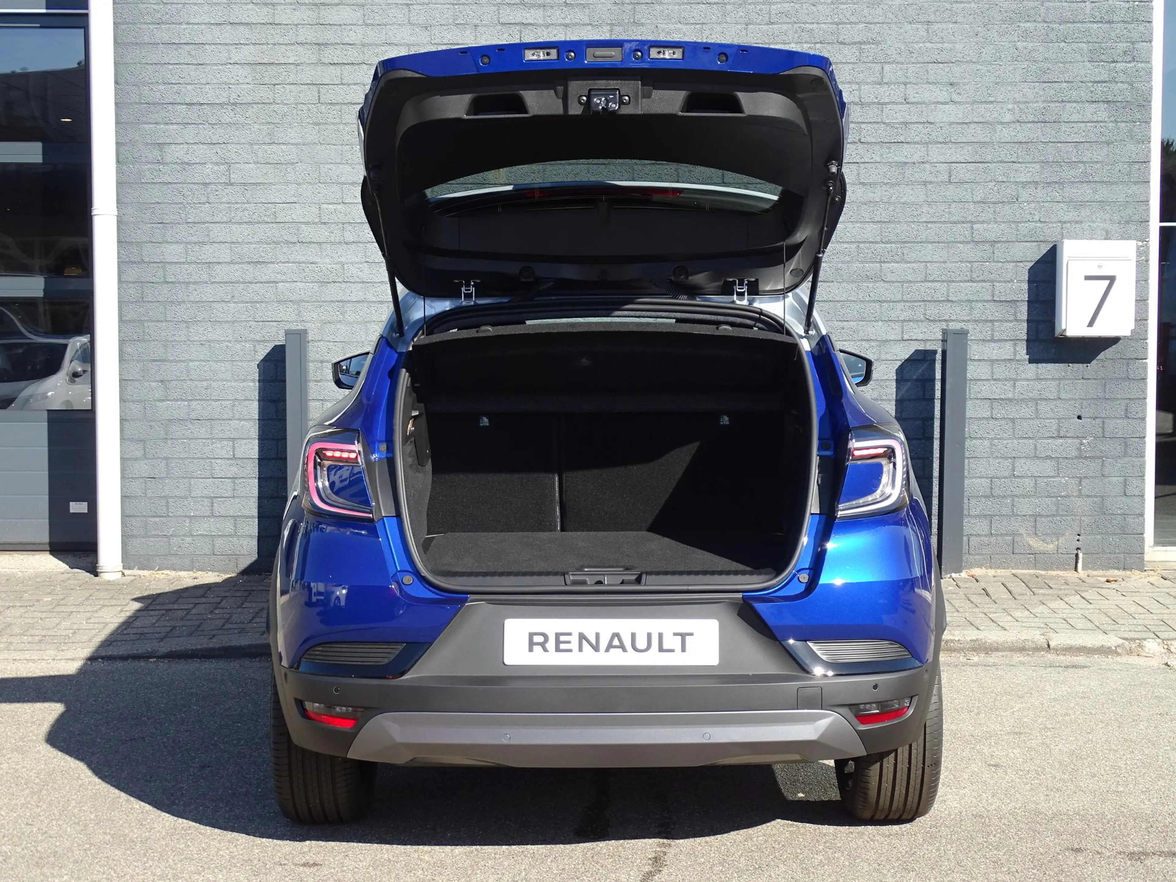 Renault Captur 1.8 E-Tech full hybrid 160 esprit Alpine NU 5 JAAR — photo 29