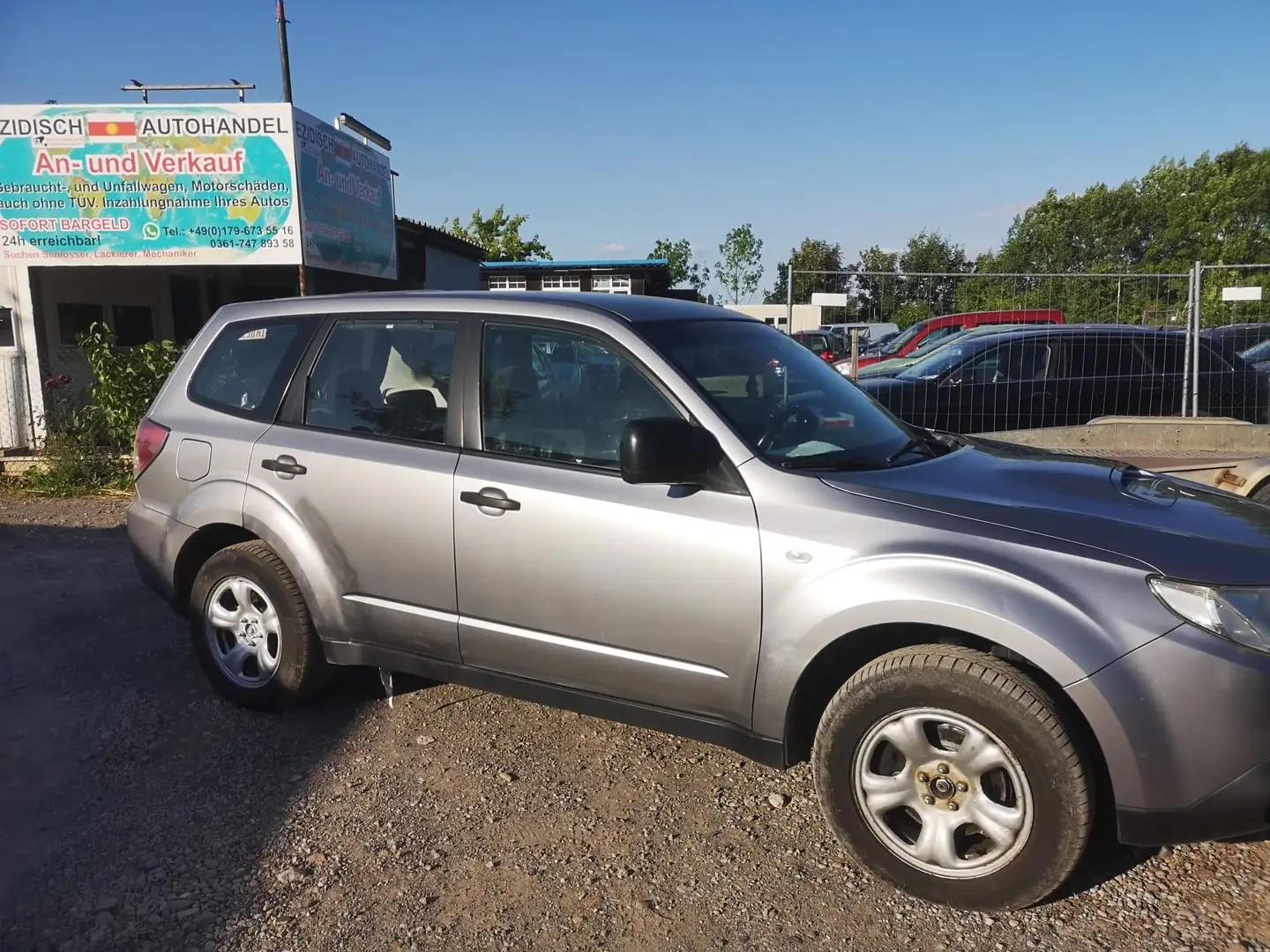 Subaru Forester 2.0D Active Grau - 2