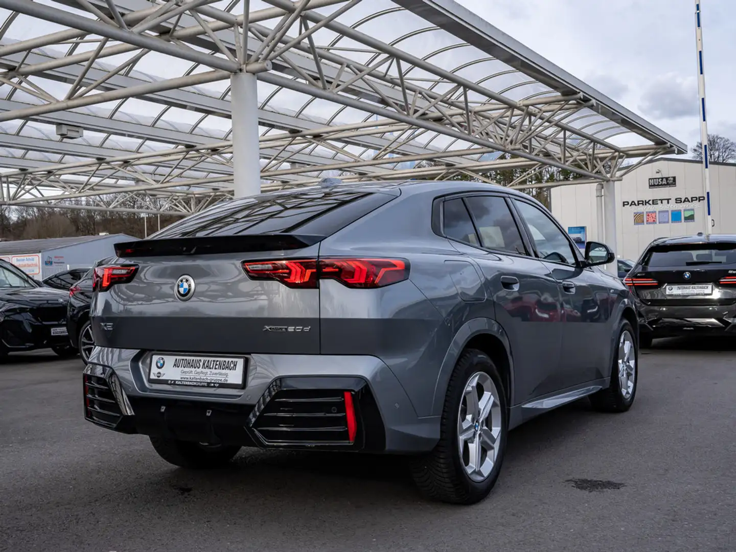 BMW X2 xDrive 20d M-Sport AHK LED ACC NAVI H/K Grau - 2