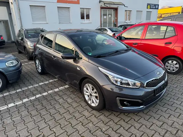 Kia Ceed Dream Team/Euro6